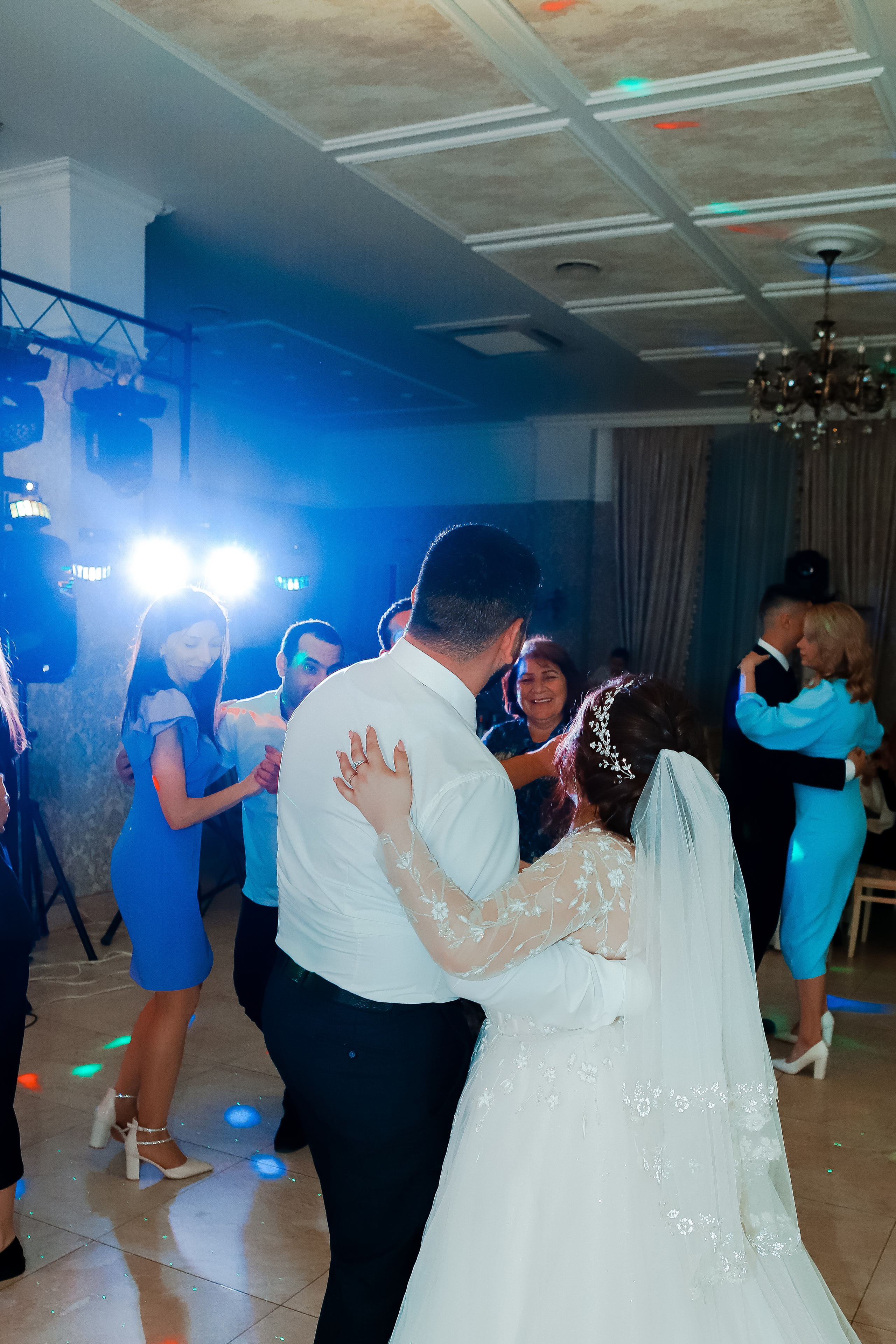 Нариман и Надежда. Свадебный фотограф Евгения Фролова г. Каменск-Шахтинский, Донецк, Ростов