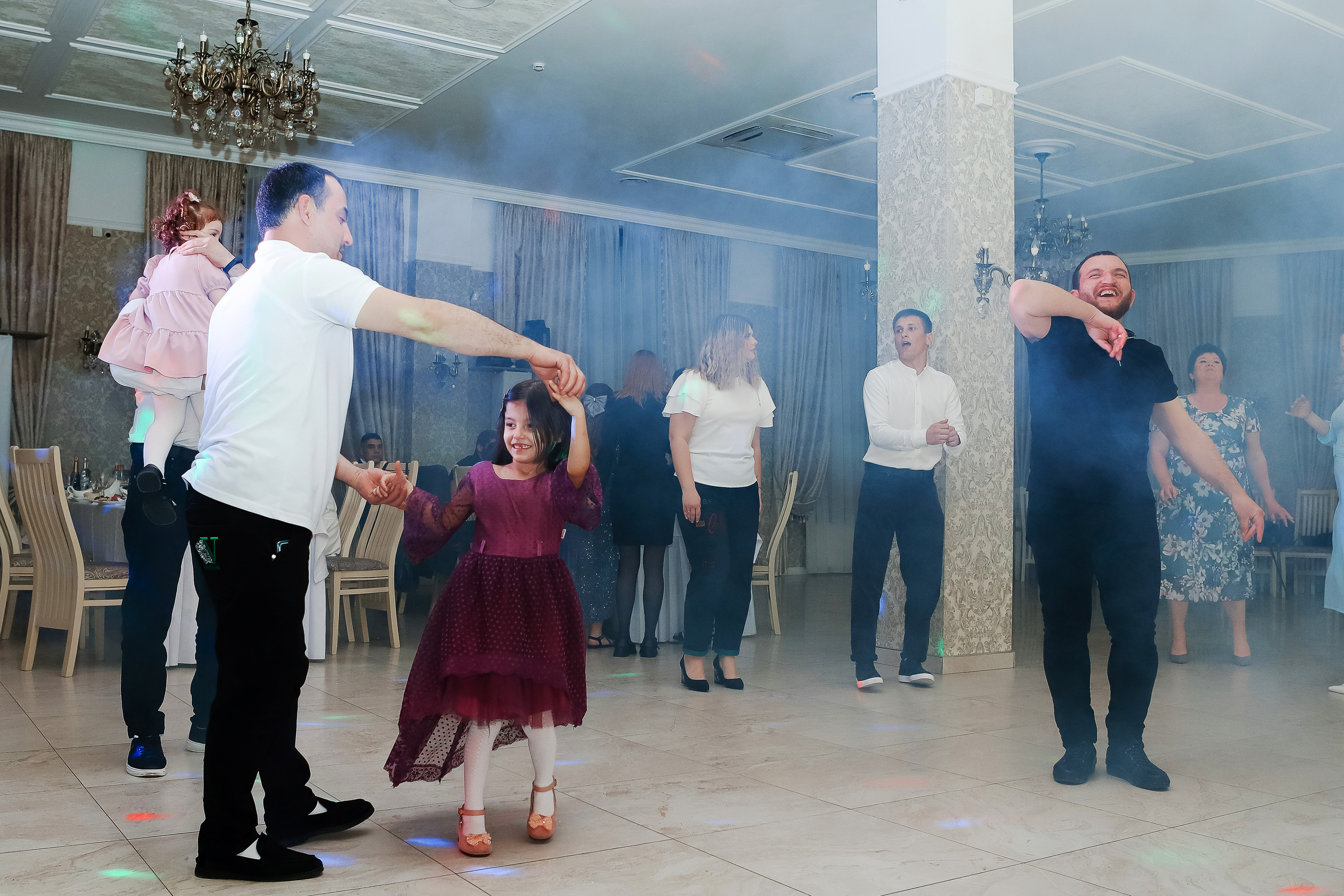 Нариман и Надежда. Свадебный фотограф Евгения Фролова г. Каменск-Шахтинский, Донецк, Ростов