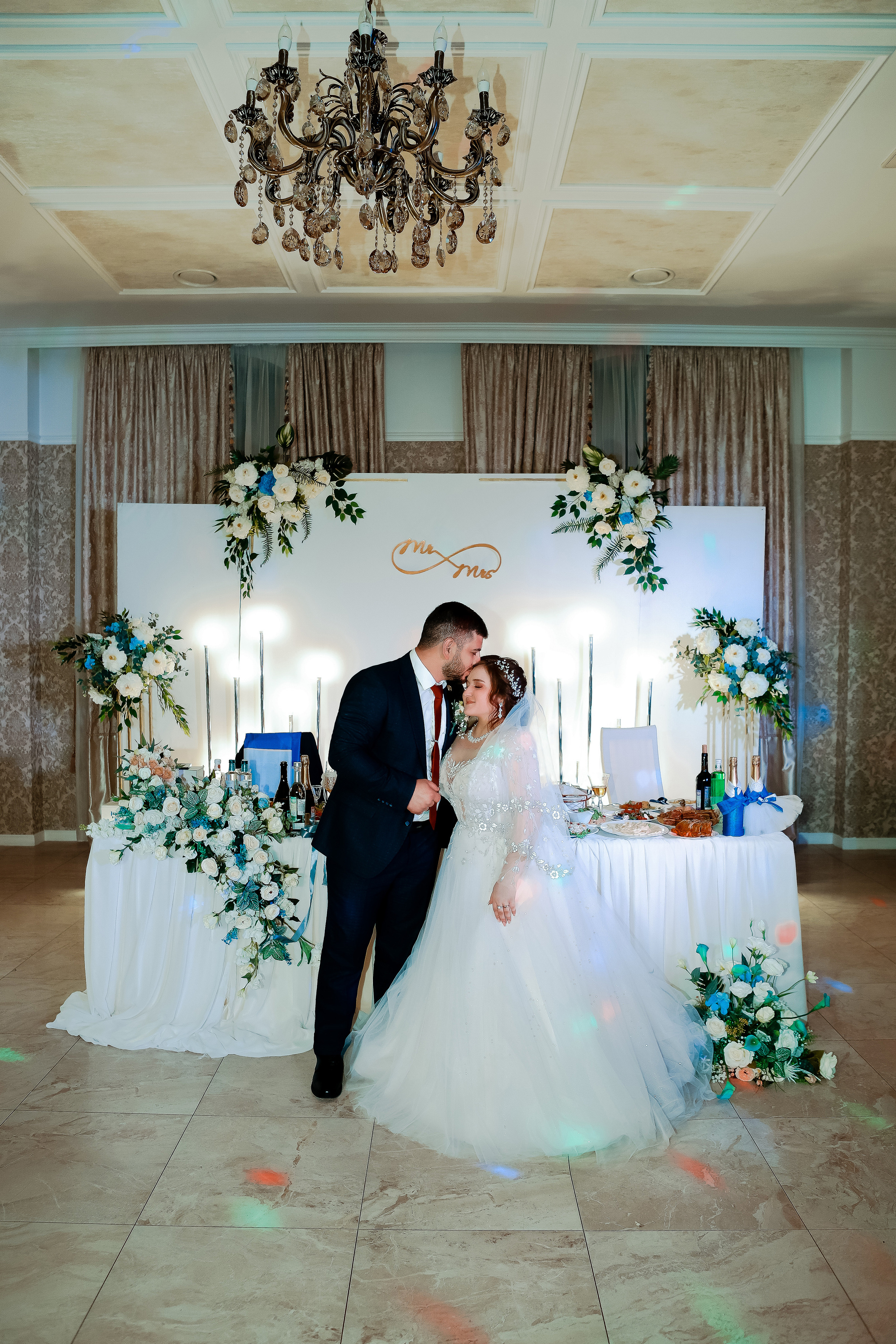 Нариман и Надежда. Свадебный фотограф Евгения Фролова г. Каменск-Шахтинский, Донецк, Ростов