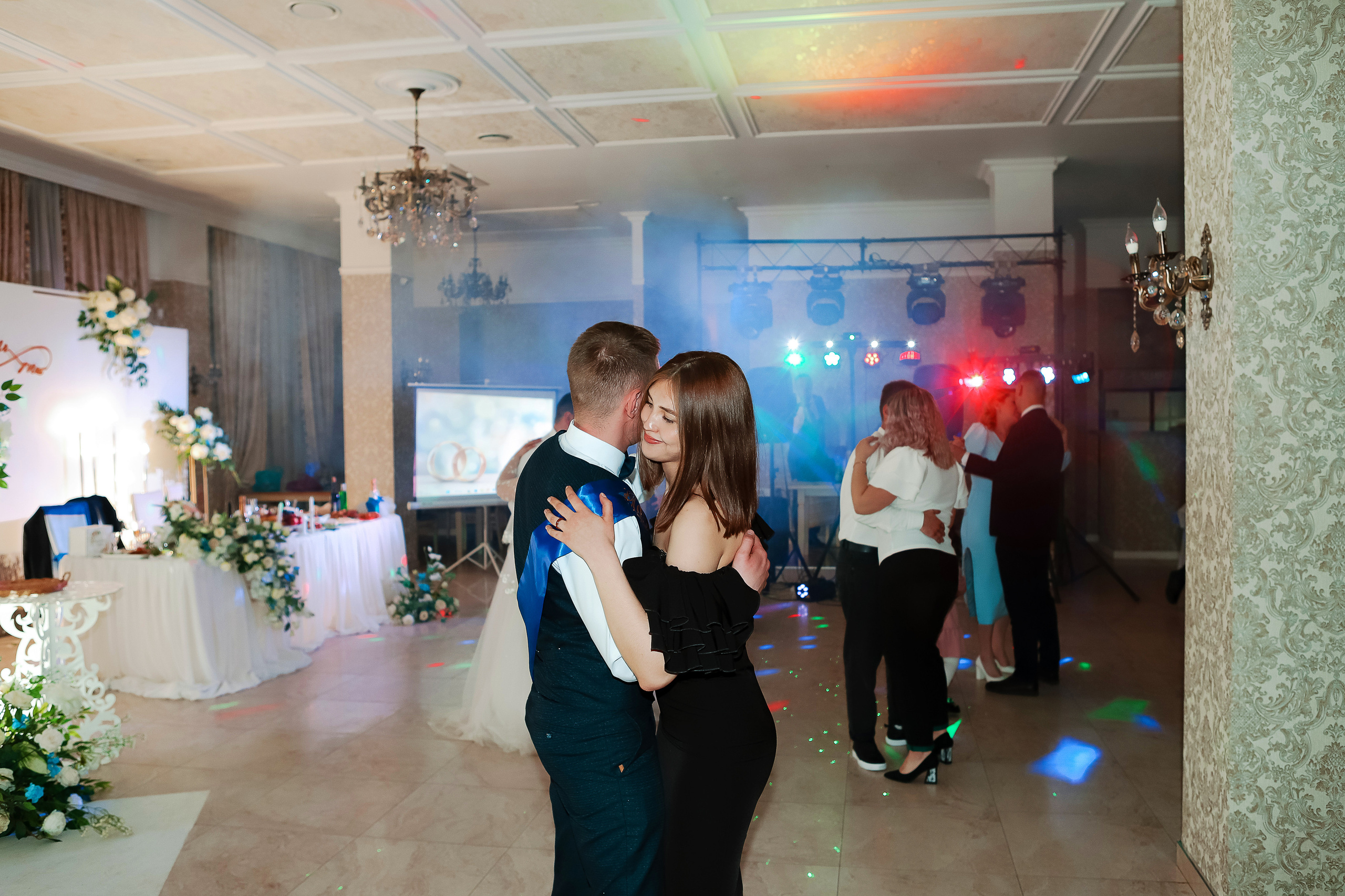 Нариман и Надежда. Свадебный фотограф Евгения Фролова г. Каменск-Шахтинский, Донецк, Ростов