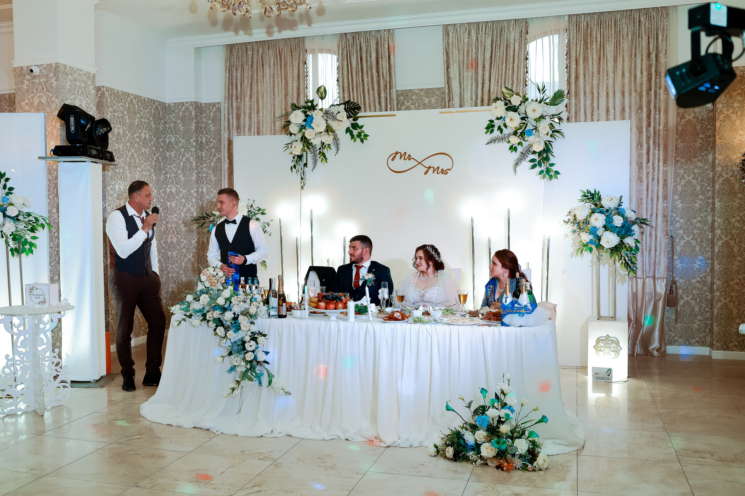 Нариман и Надежда. Свадебный фотограф Евгения Фролова г. Каменск-Шахтинский, Донецк, Ростов