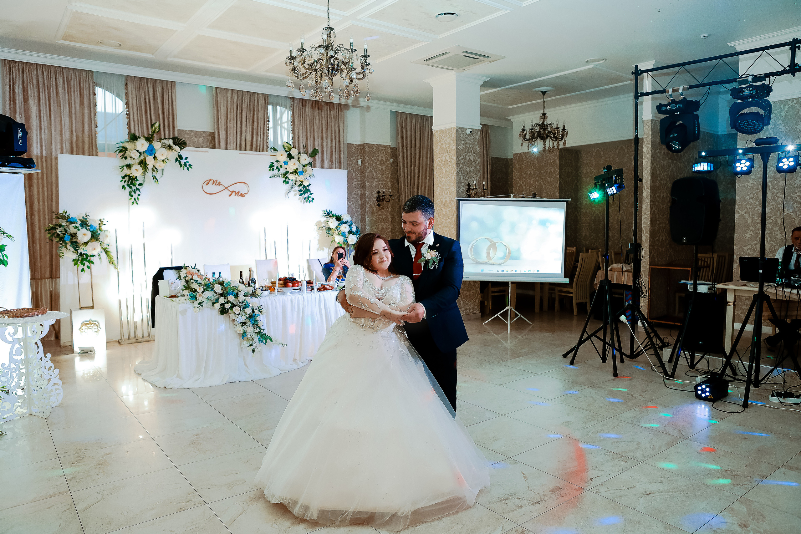 Нариман и Надежда. Свадебный фотограф Евгения Фролова г. Каменск-Шахтинский, Донецк, Ростов