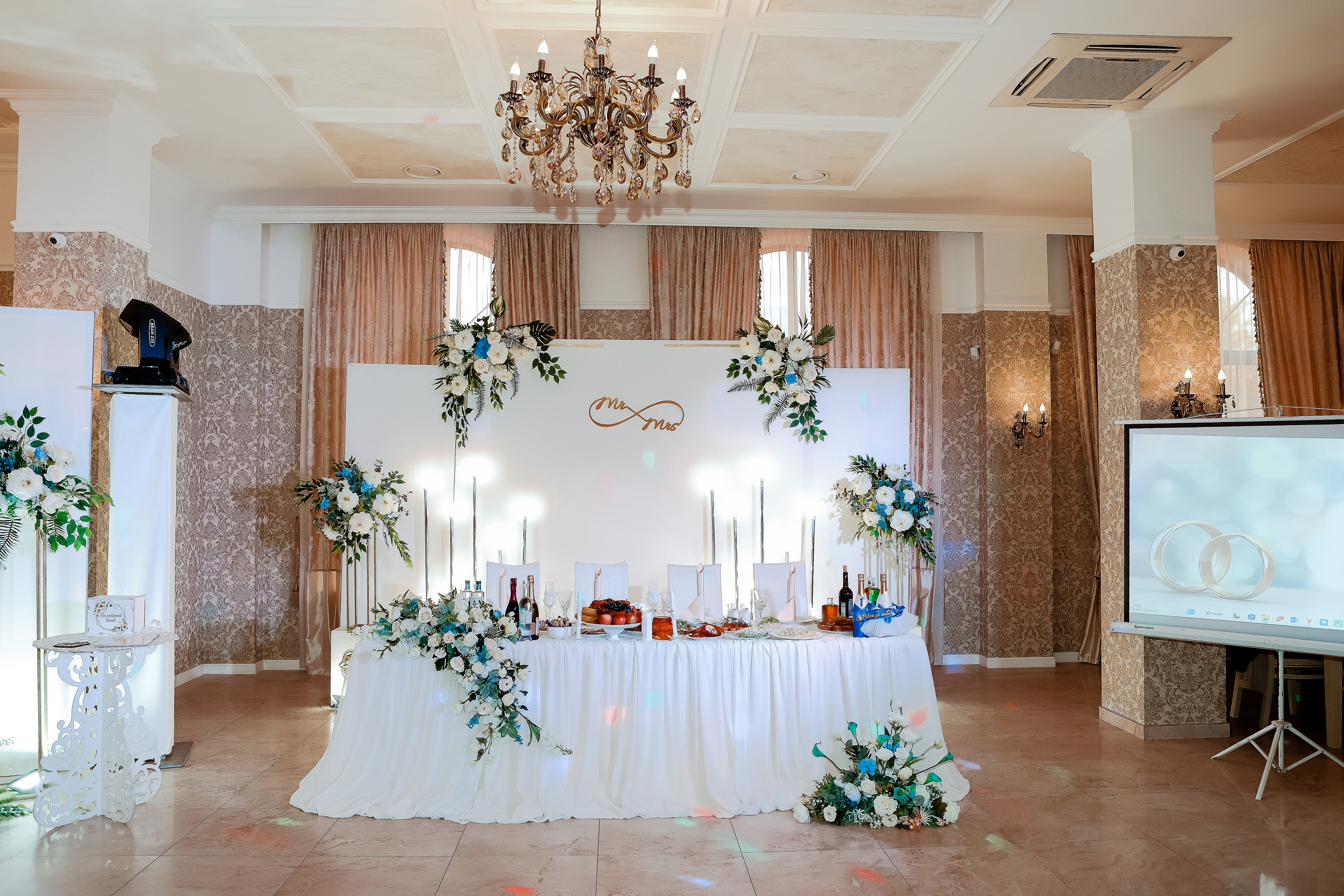 Нариман и Надежда. Свадебный фотограф Евгения Фролова г. Каменск-Шахтинский, Донецк, Ростов