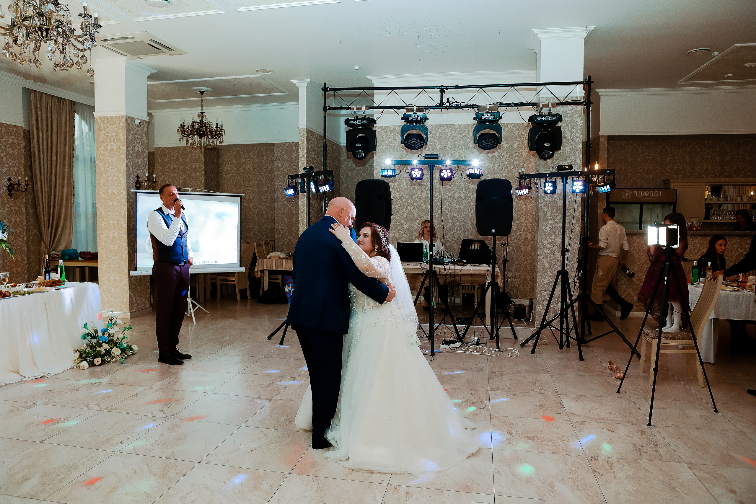 Нариман и Надежда. Свадебный фотограф Евгения Фролова г. Каменск-Шахтинский, Донецк, Ростов