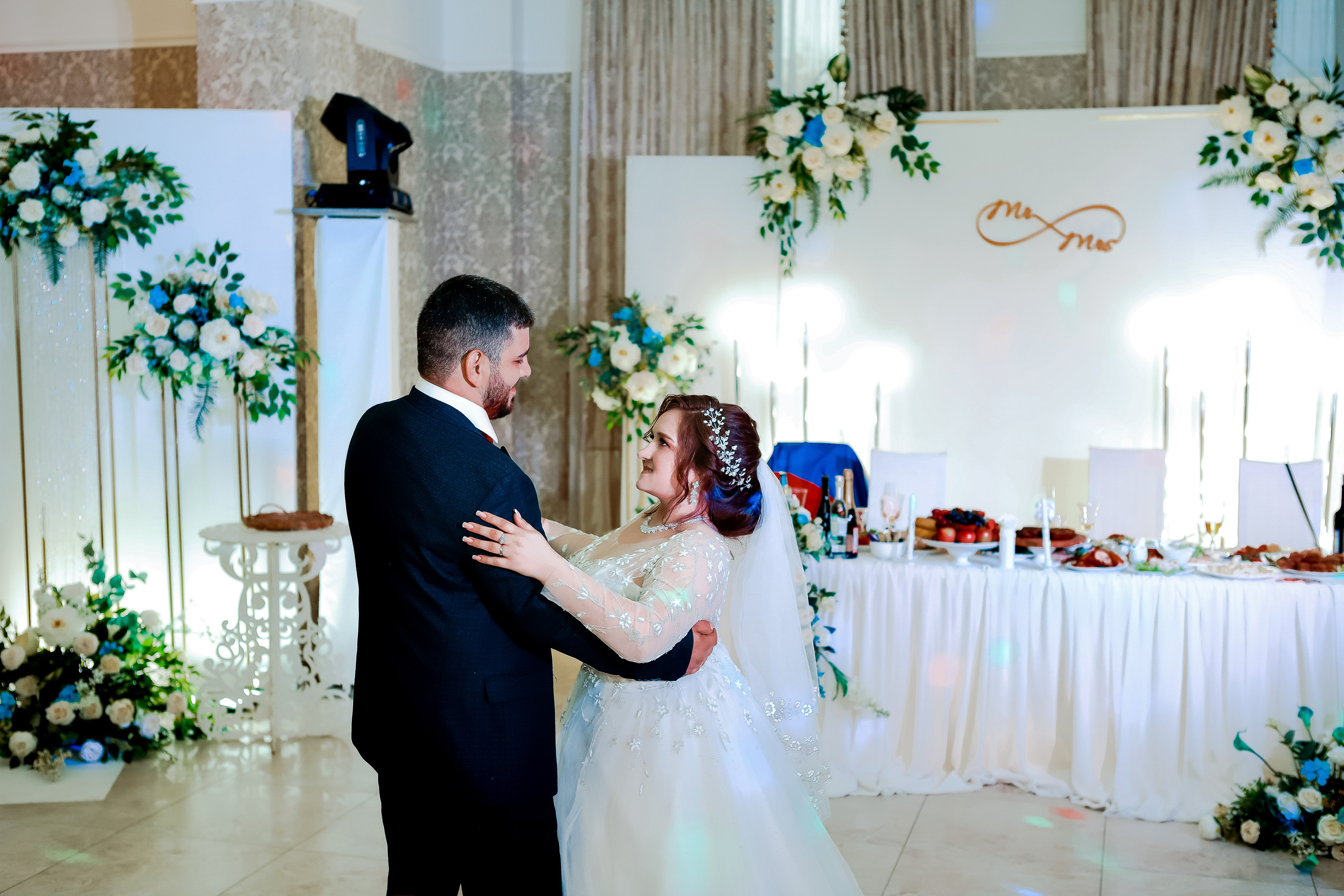 Нариман и Надежда. Свадебный фотограф Евгения Фролова г. Каменск-Шахтинский, Донецк, Ростов