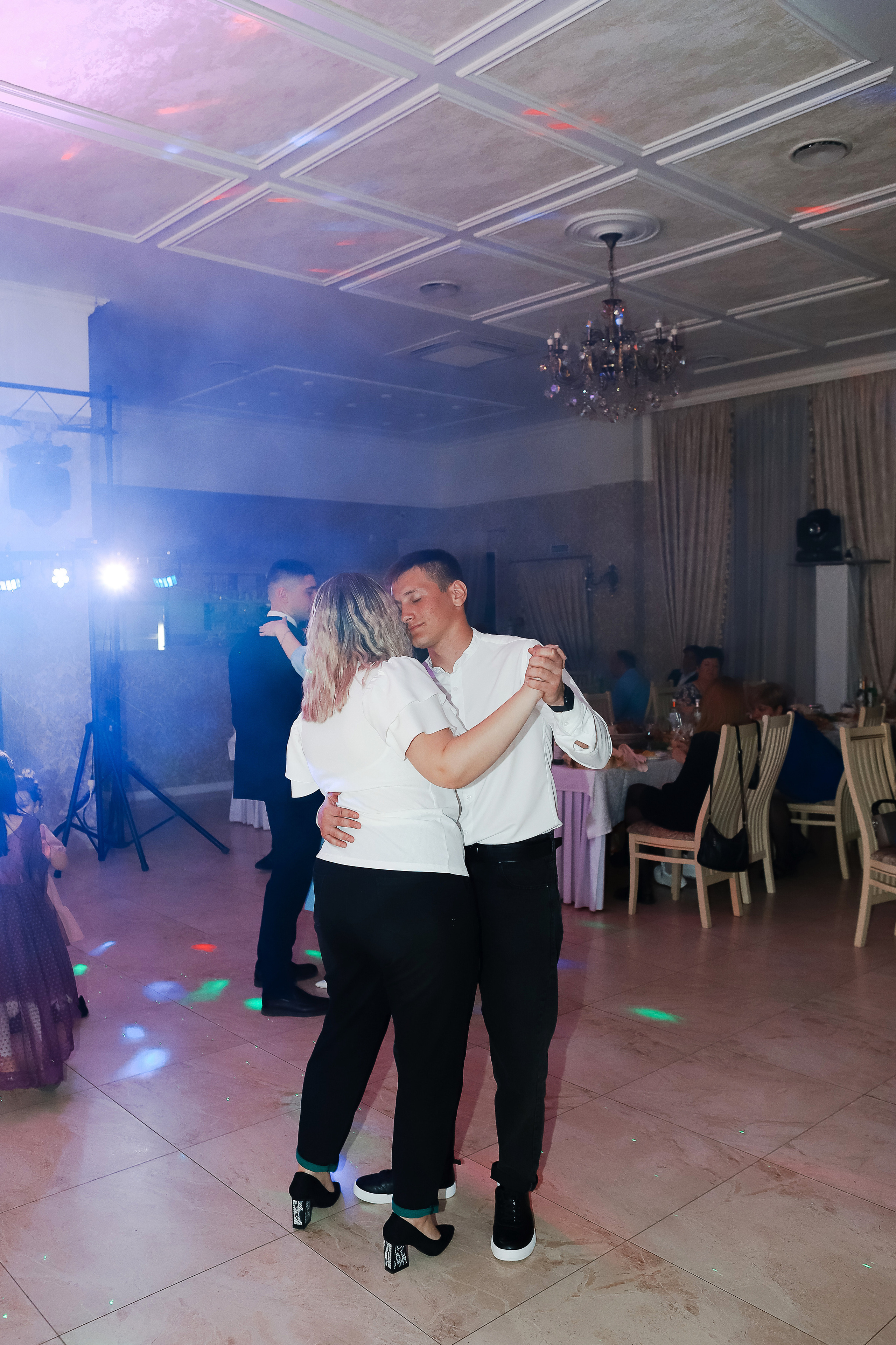 Нариман и Надежда. Свадебный фотограф Евгения Фролова г. Каменск-Шахтинский, Донецк, Ростов