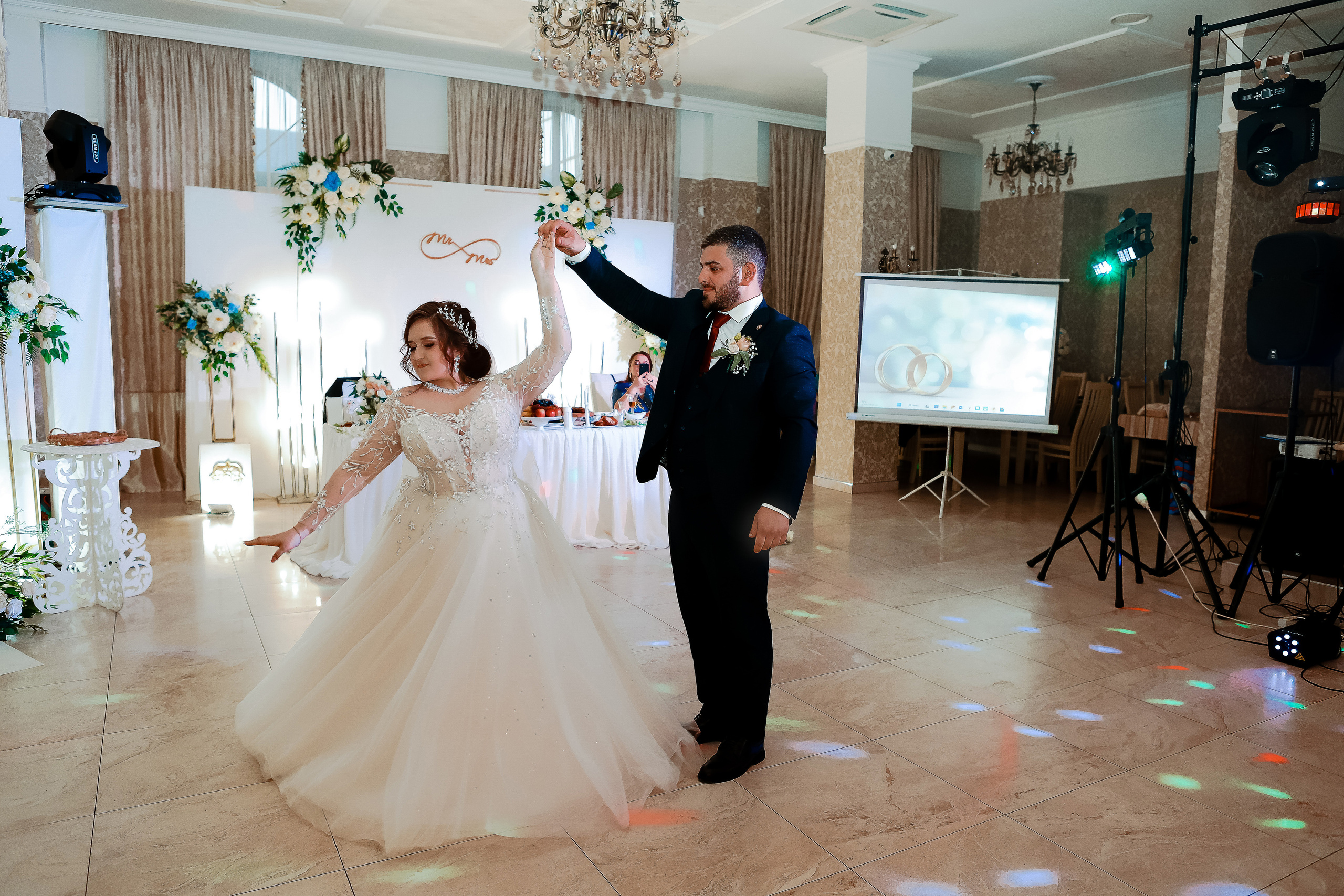 Нариман и Надежда. Свадебный фотограф Евгения Фролова г. Каменск-Шахтинский, Донецк, Ростов