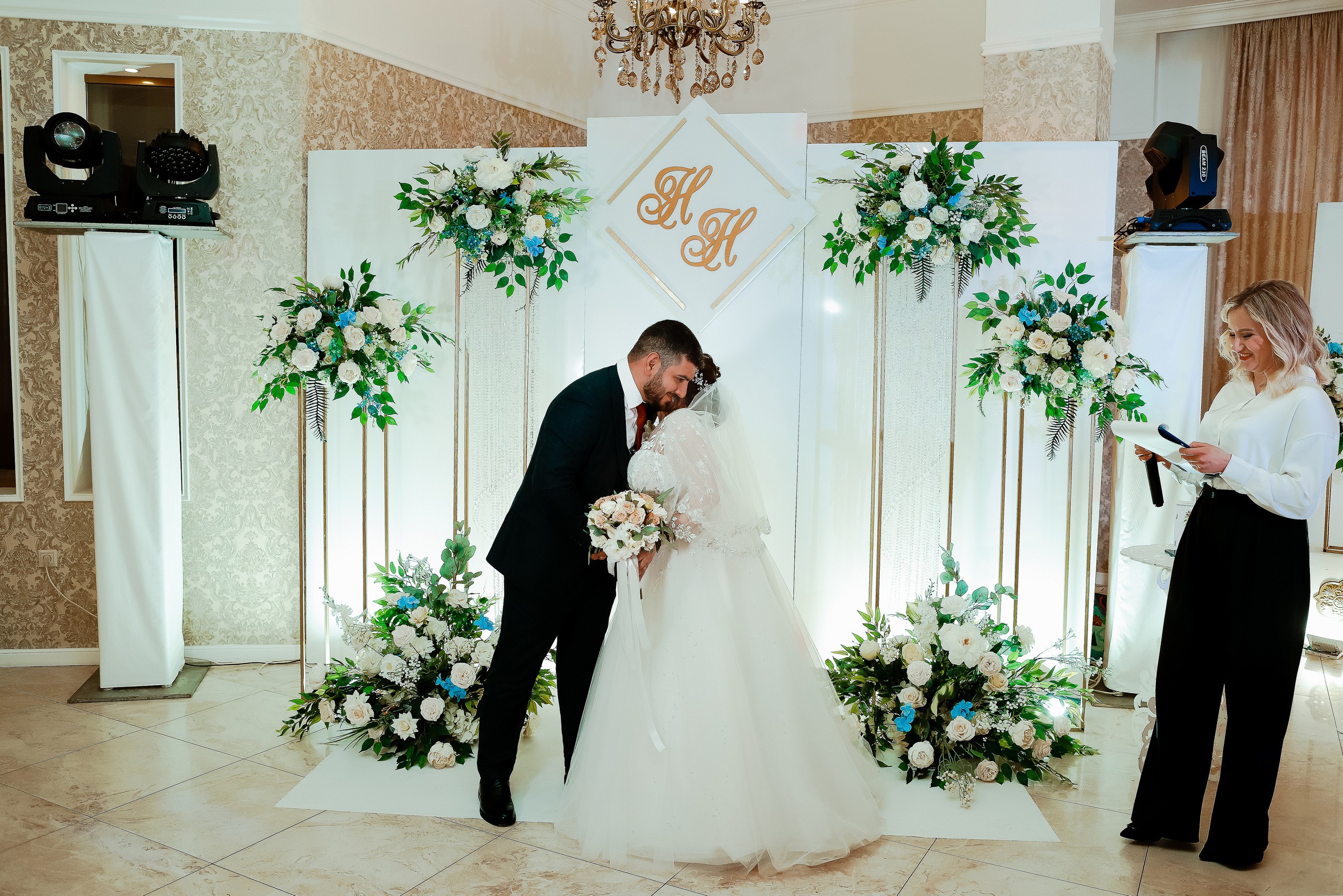 Нариман и Надежда. Свадебный фотограф Евгения Фролова г. Каменск-Шахтинский, Донецк, Ростов