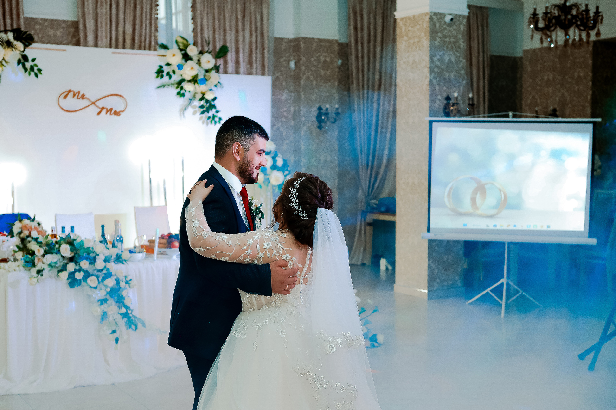 Нариман и Надежда. Свадебный фотограф Евгения Фролова г. Каменск-Шахтинский, Донецк, Ростов