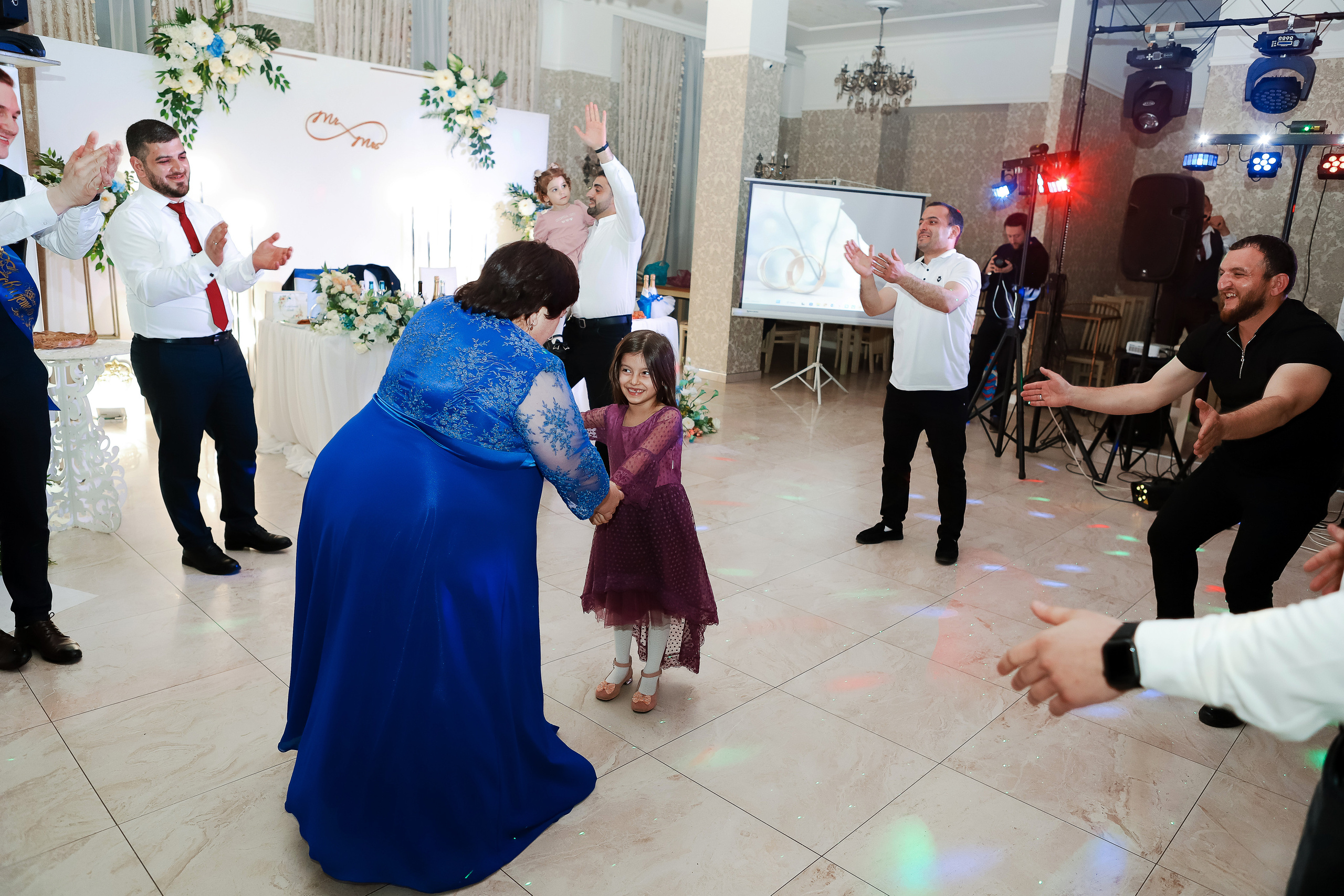Нариман и Надежда. Свадебный фотограф Евгения Фролова г. Каменск-Шахтинский, Донецк, Ростов