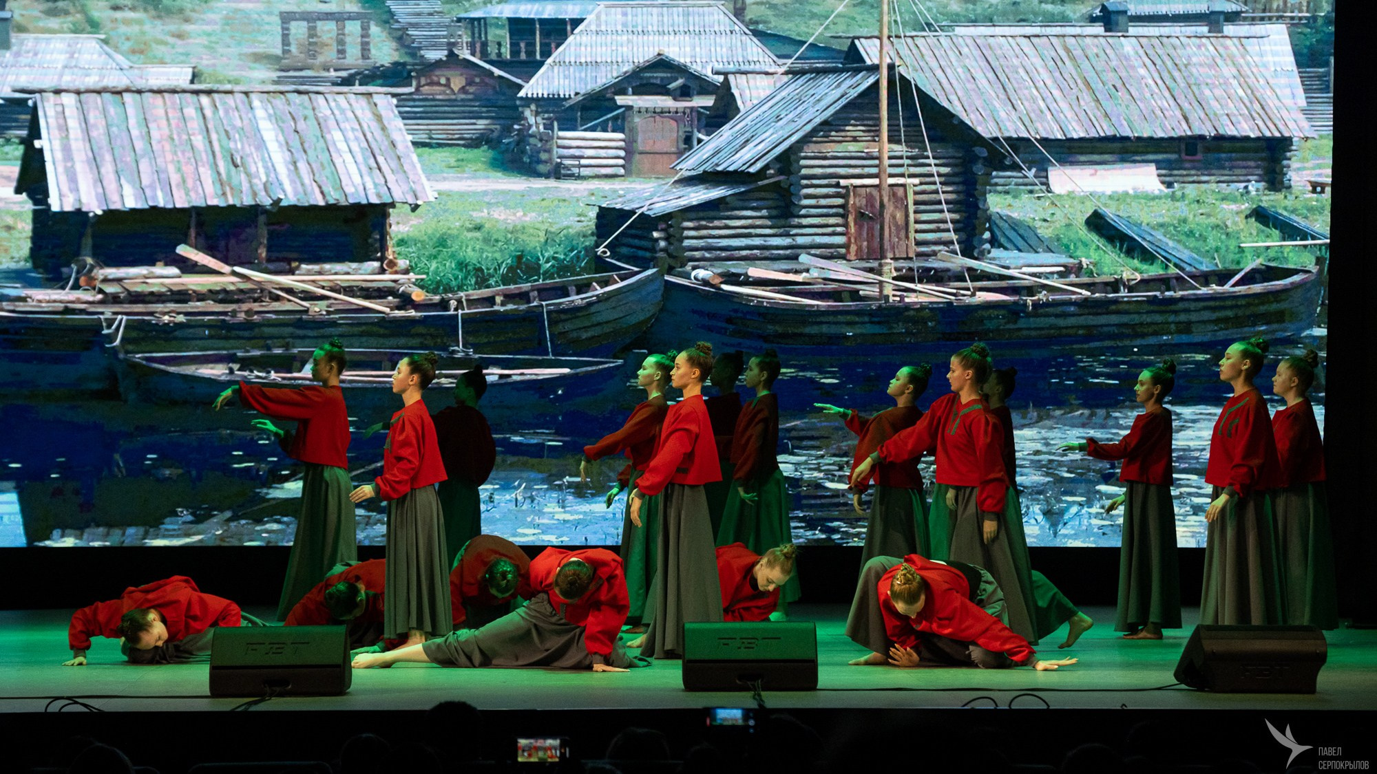 Сольный концерт хореографического ансамбля Аллегро «Сквозь тернии к звездам». Репортажный фотограф в Казани Павел Серпокрылов