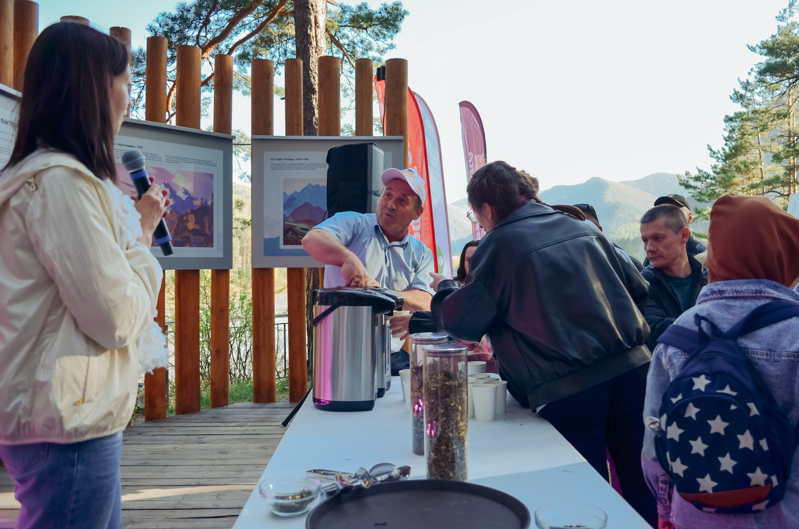 Фестиваль «Цветение Маральника на Алтае 2025». Фоторепортаж. Денисова Аля — фотограф для парных съемок и индивидуальных историй в Барнауле