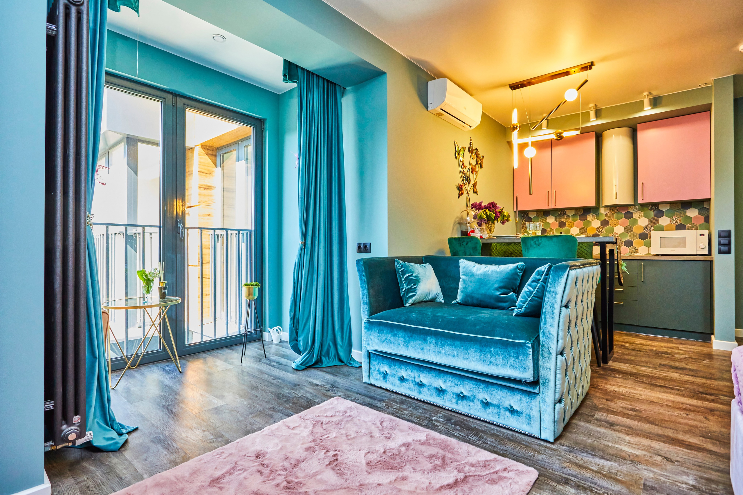 фотосъемка интерьеров гостиницпрофессиональный фотограф отелейпродающие фото для яндекса островок Островок, Суточно.ру, Твил, Отелло, Яндекс.Путешествия, Travelata , Hotellook фотограф для отеляинтерьерная съемка номеровфотосъемка апартаментоврекламное фото гостиниц