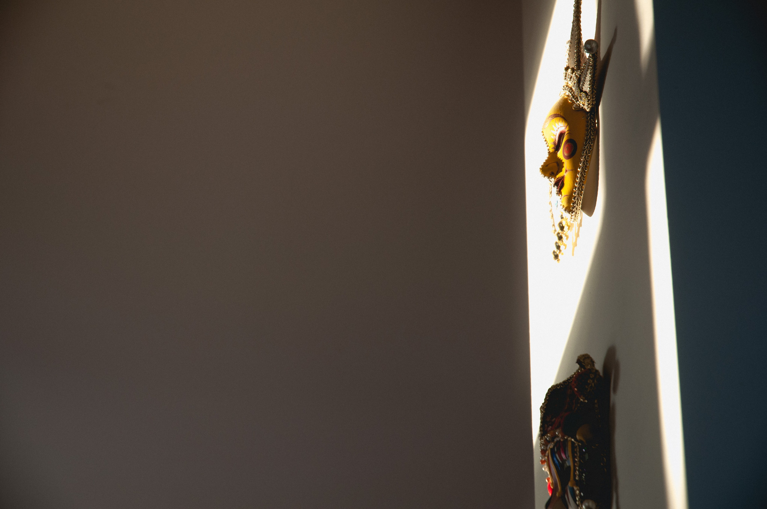 Artista Nazarova. Universe strings singing