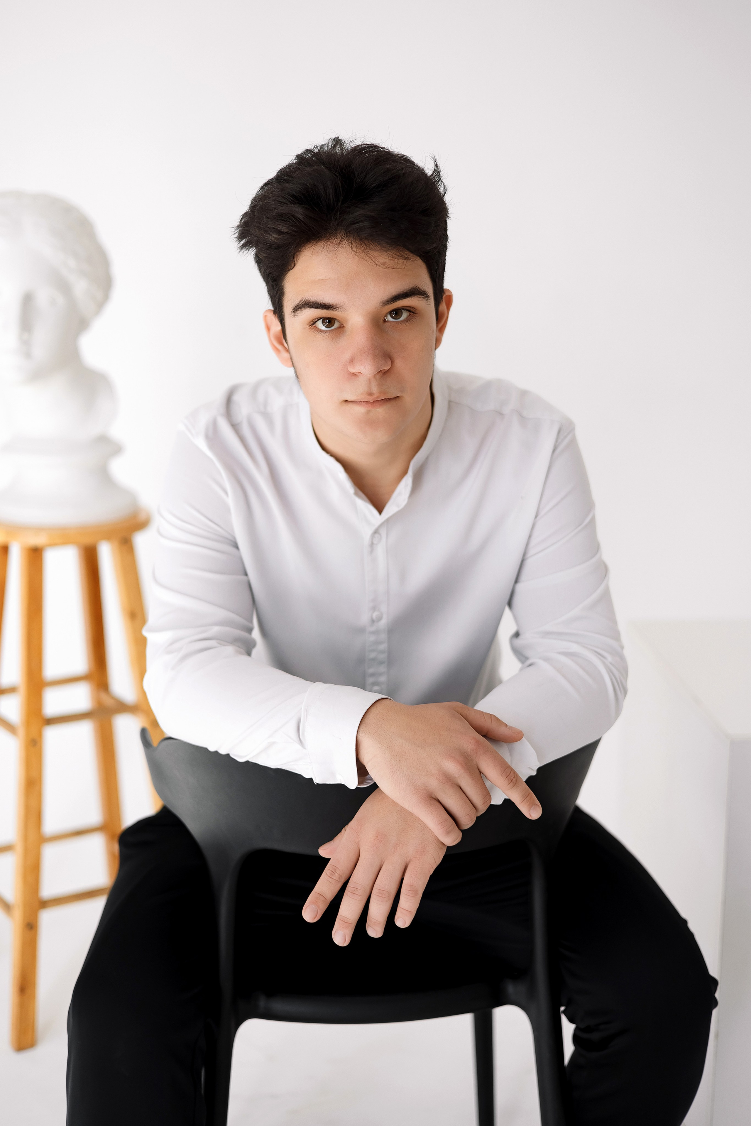 11 класс съемка на циклораме. Фотограф Любовь Корниенко, Примоский край