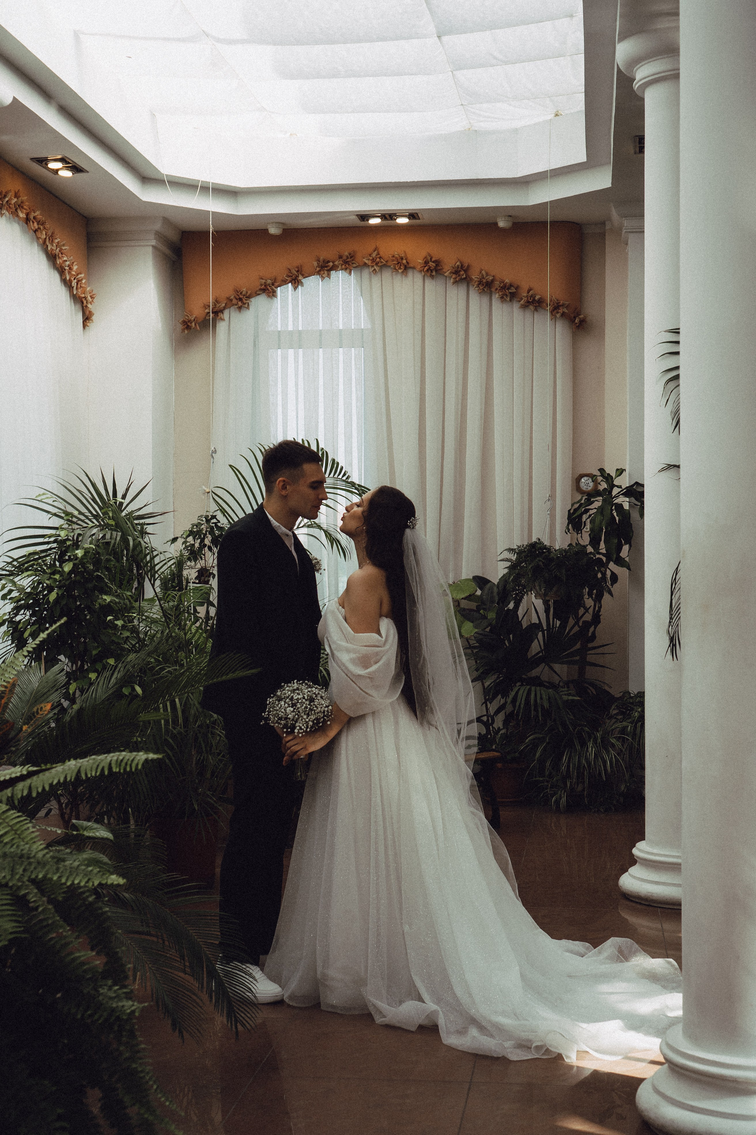 СВАДЕБНАЯ СЬЕМК В ПАРКЕ 300-ЛЕТИЯ. Профессиональный фотограф, Санкт-Петербург — Виктория Богомолова