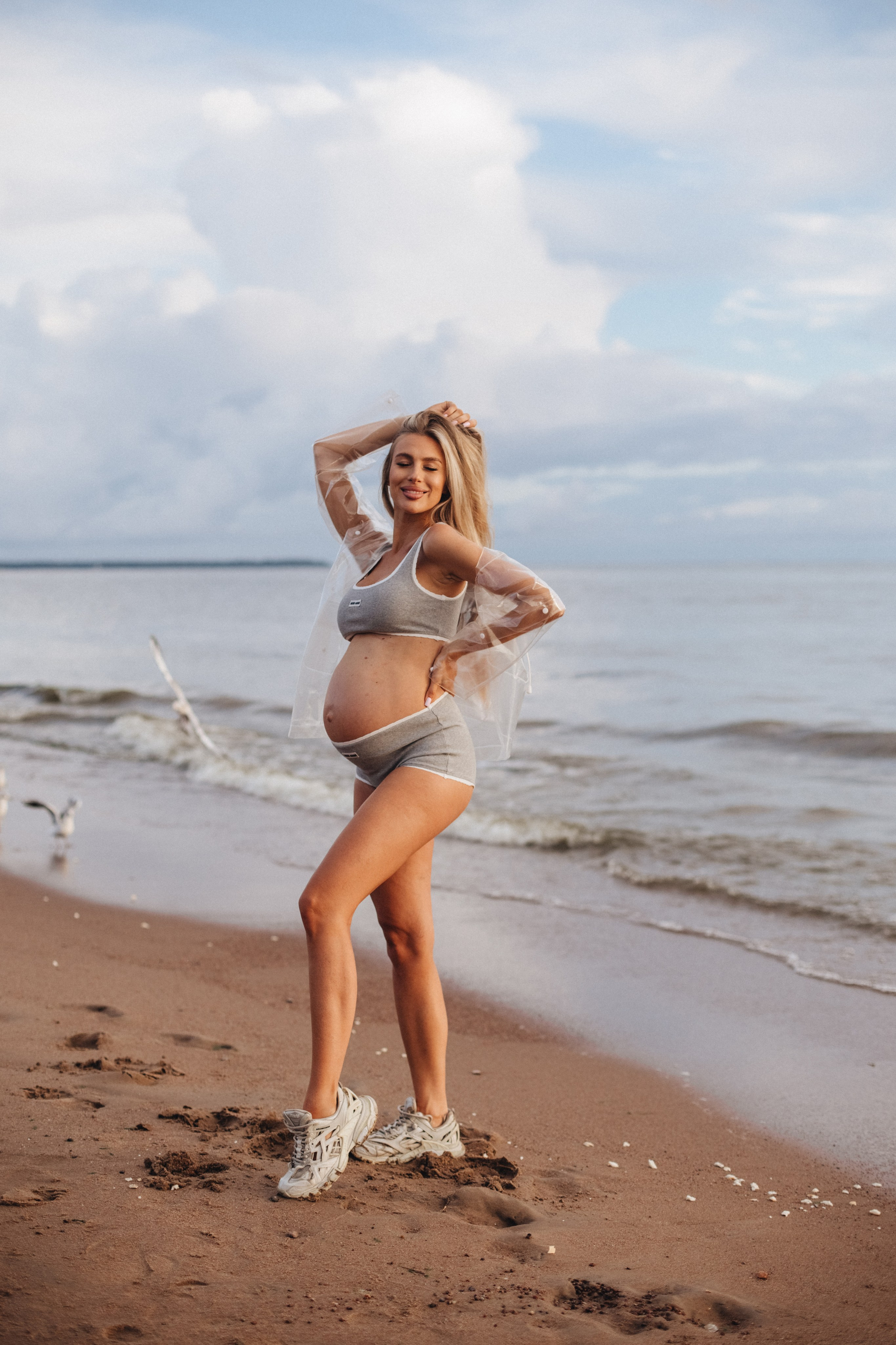 Sea. NatalieDmi — фотосессия беременности, семейный фотограф, портрет