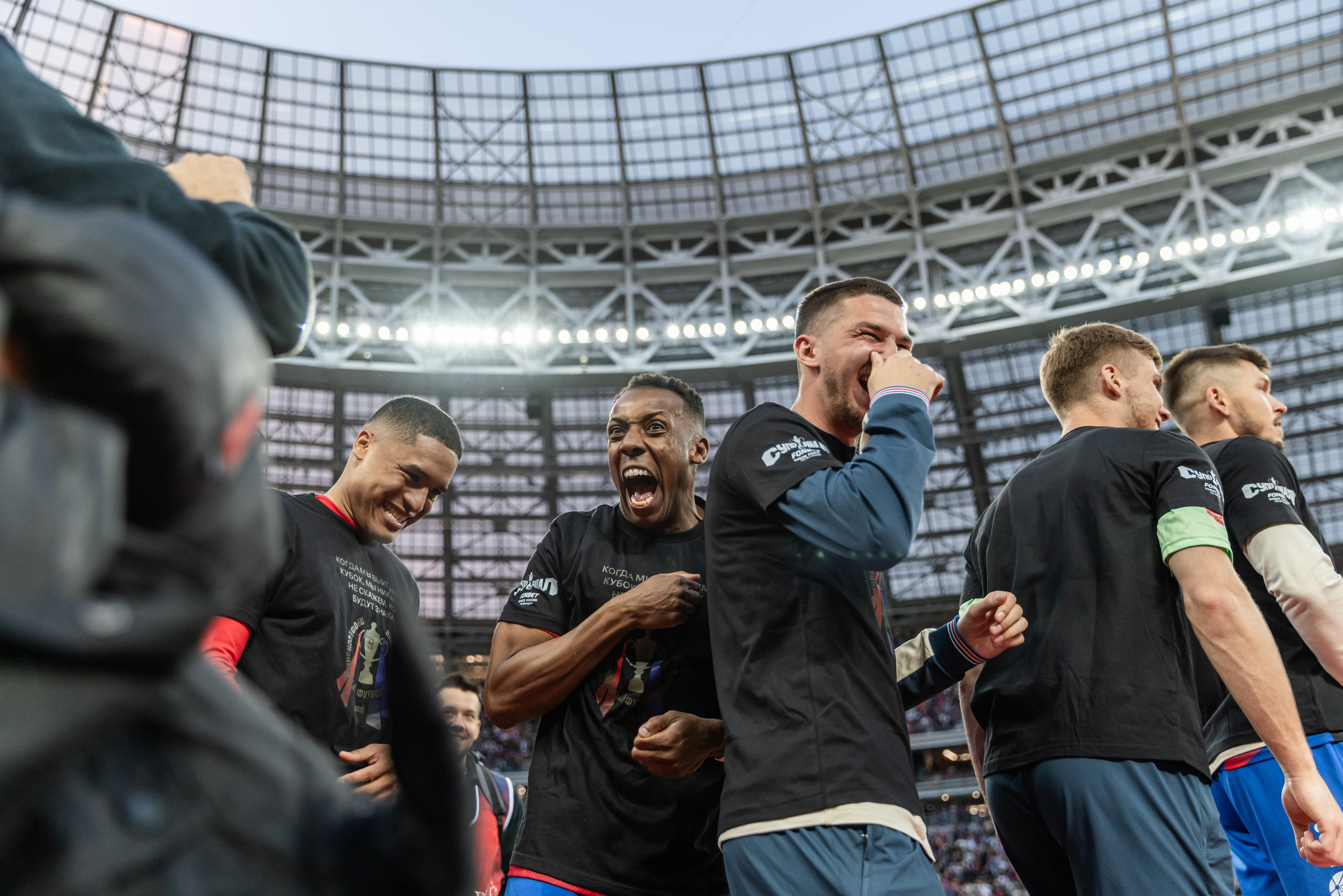 Футбол. Наталья Летунова — репортажный фотограф