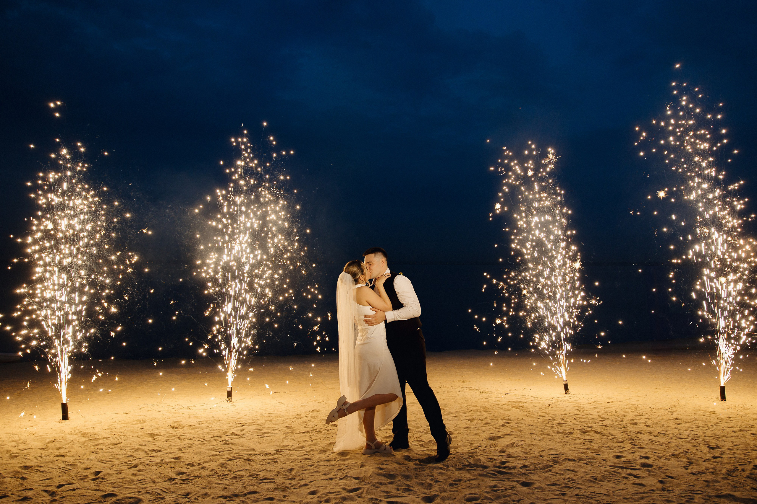 ЛИЗА И ИГОРЬ, СВАДЕБНАЯ. Свадебный и индивидуальный фотограф в Челябинске Евгения Негодяева