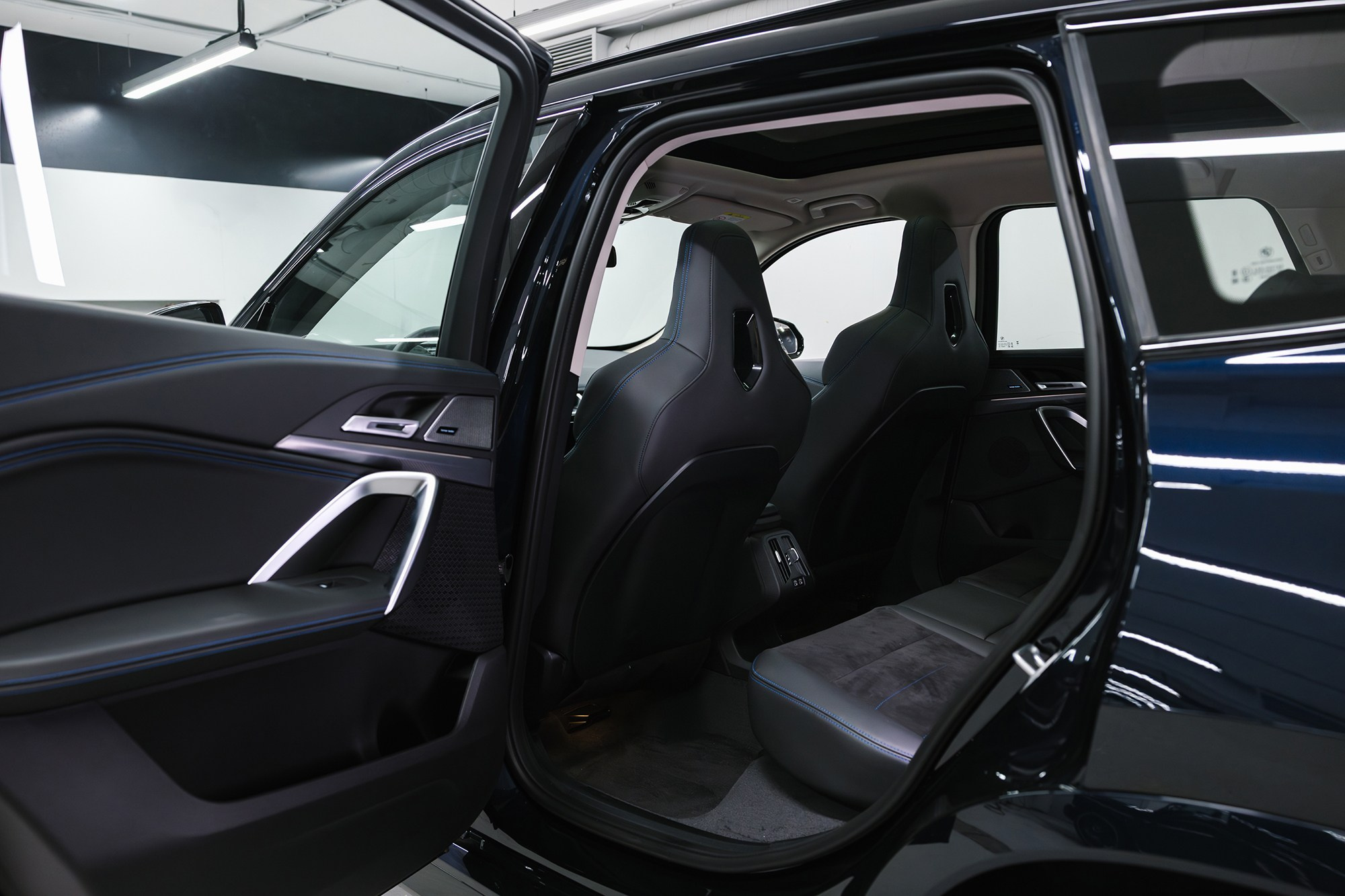 BMW X1 25Li. Новые автомобили