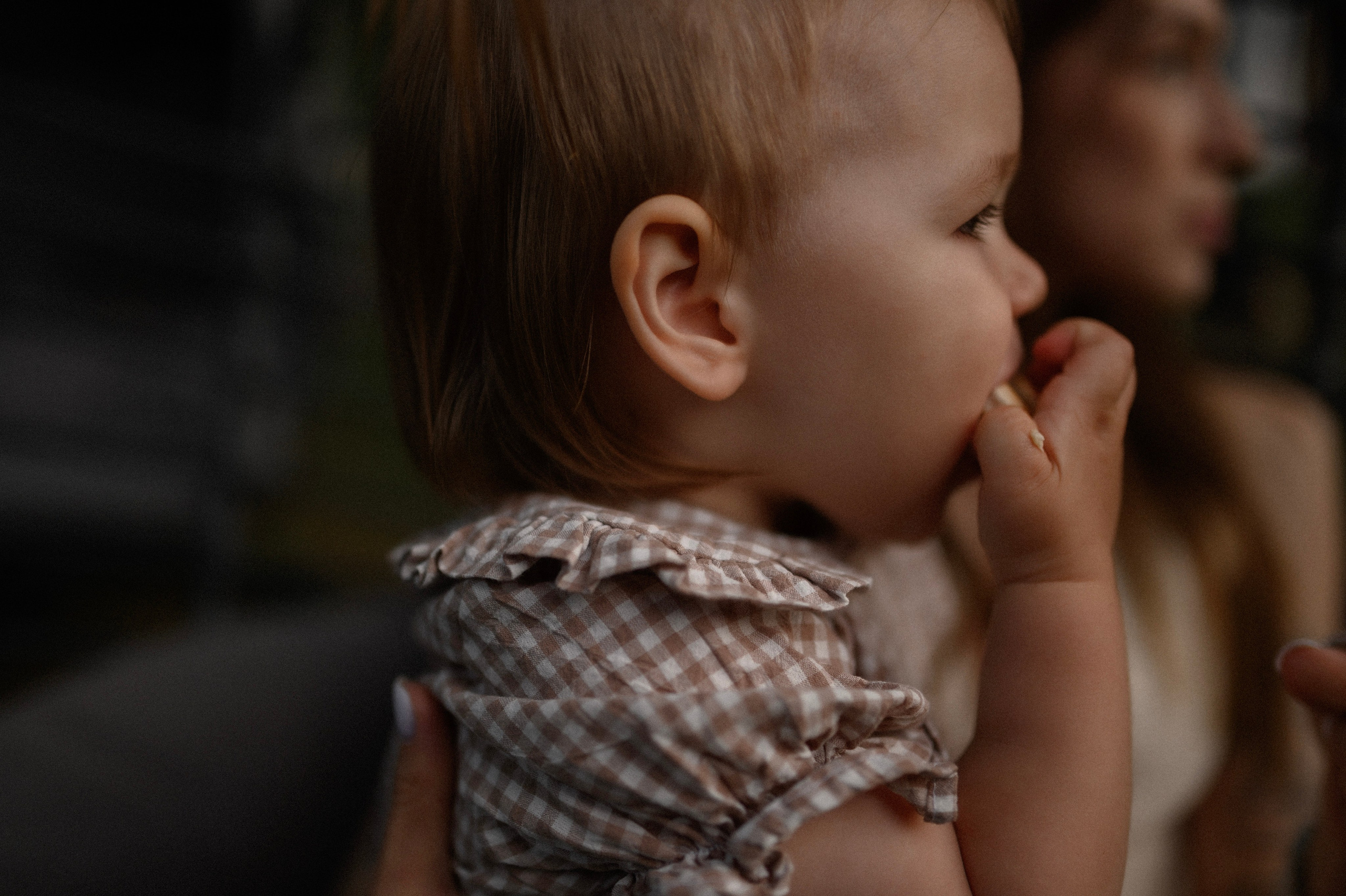 Надя и Алиса в ресторане Кедр. Семейный и свадебный lifestyle-фотограф в Москве Мария Петрова