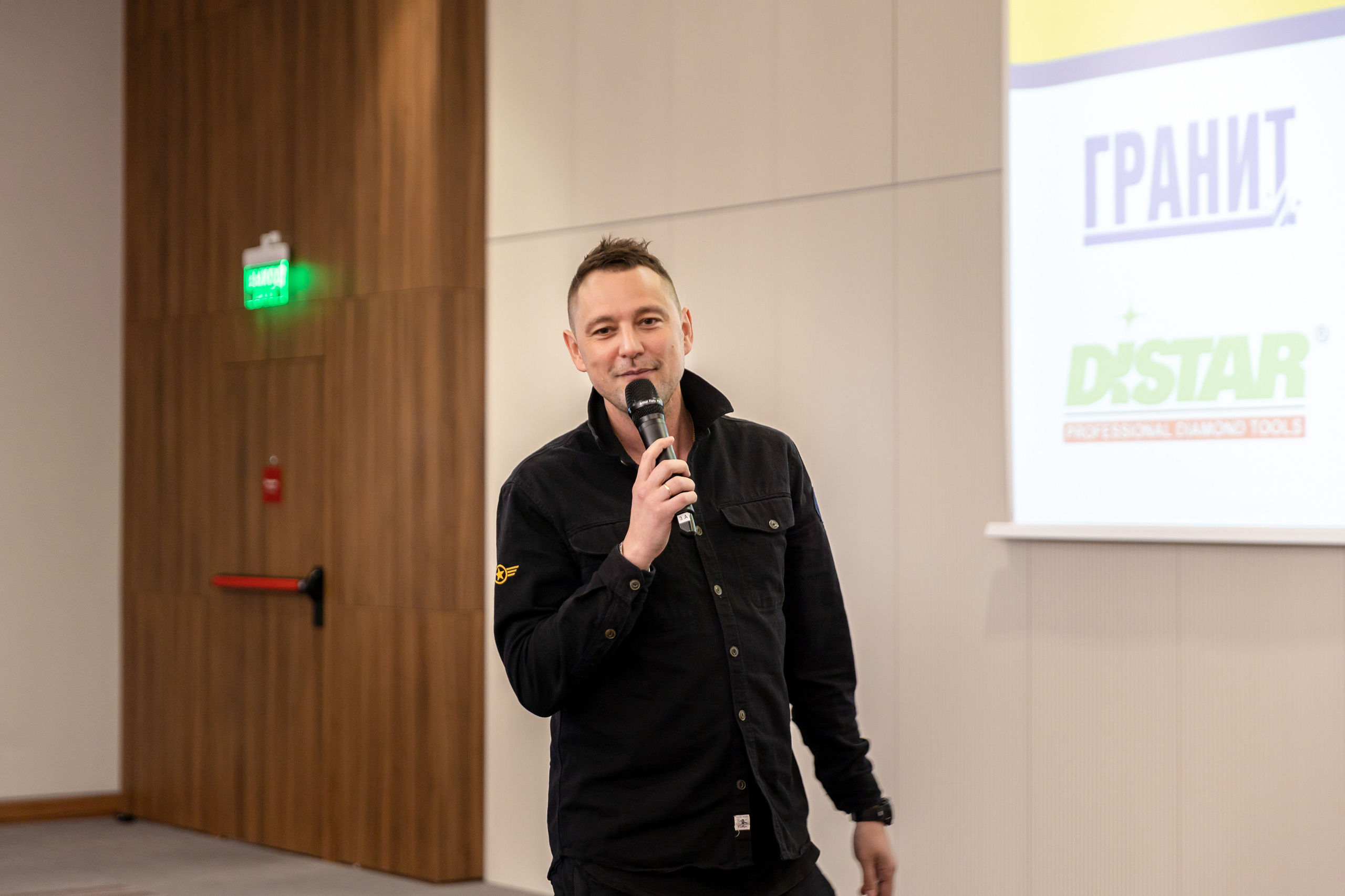 Репортажная фотосъёмка Краснодар , репортажный фотограф Краснодар, фотосъёмка выставки, фото репортаж, фотосъёмка конференция , фотограф Лагута Надежда, репортажный фотограф Краснодар. 