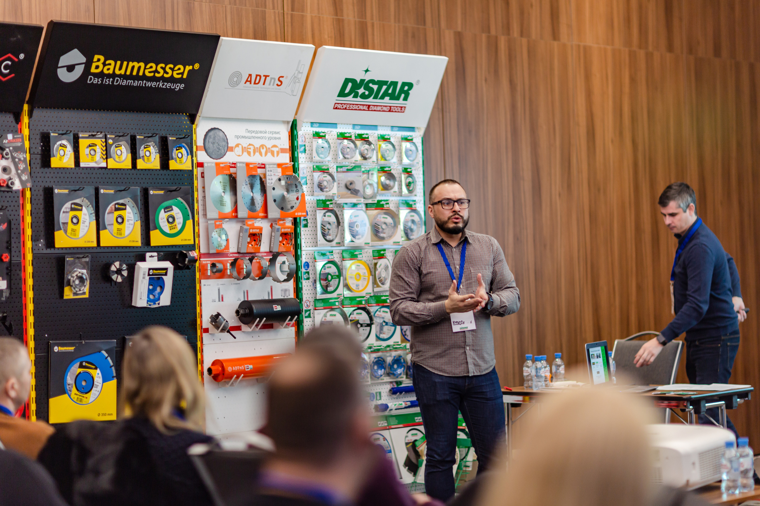 Репортажная фотосъёмка Краснодар , репортажный фотограф Краснодар, фотосъёмка выставки, фото репортаж, фотосъёмка конференция , фотограф Лагута Надежда, репортажный фотограф Краснодар. 