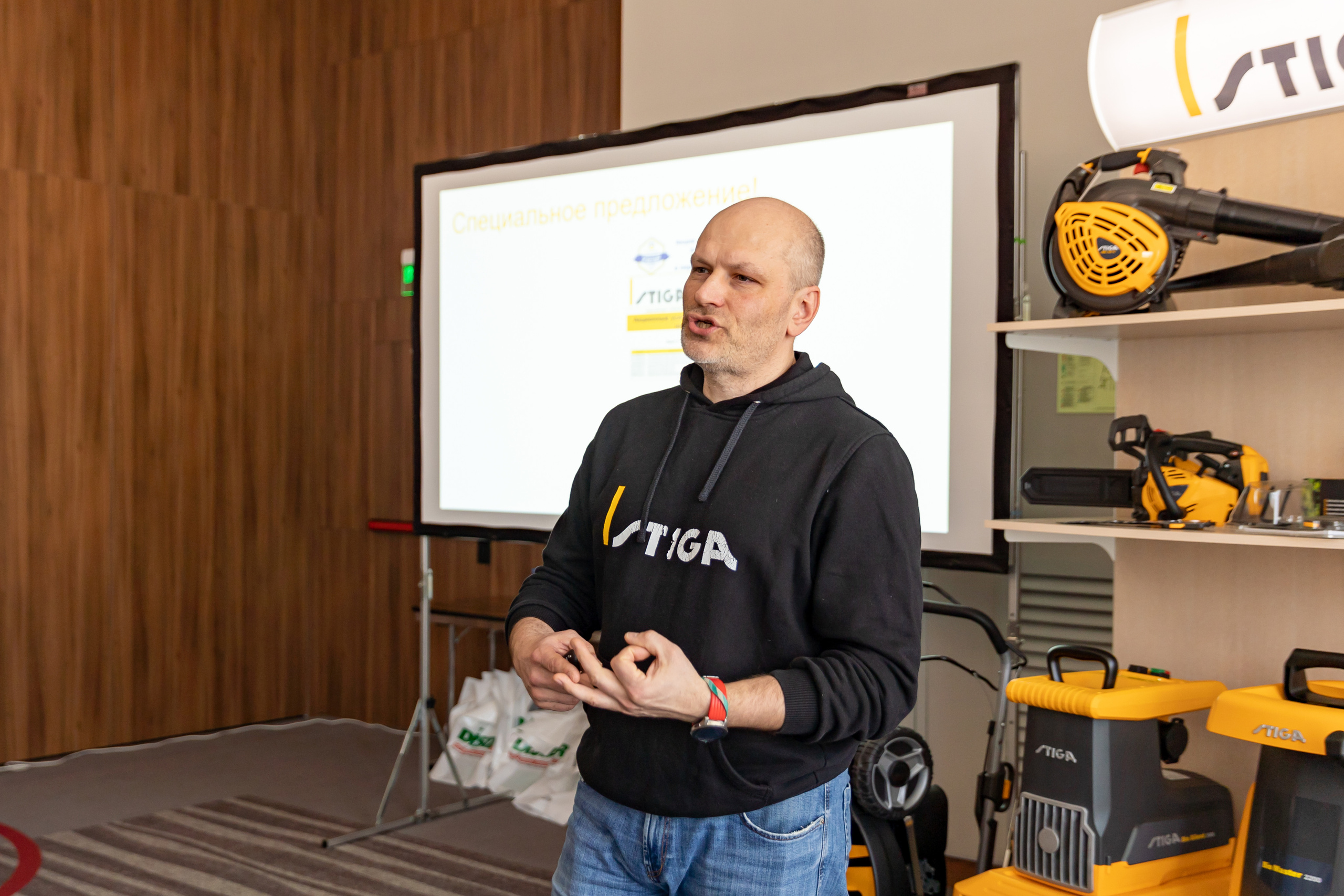 Репортажная фотосъёмка Краснодар , репортажный фотограф Краснодар, фотосъёмка выставки, фото репортаж, фотосъёмка конференция , фотограф Лагута Надежда, репортажный фотограф Краснодар. 