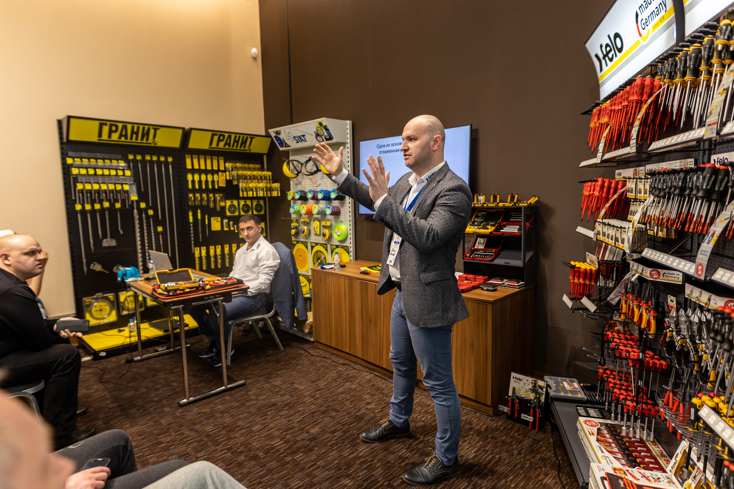 Репортажная фотосъёмка Краснодар , репортажный фотограф Краснодар, фотосъёмка выставки, фото репортаж, фотосъёмка конференция , фотограф Лагута Надежда, репортажный фотограф Краснодар. 