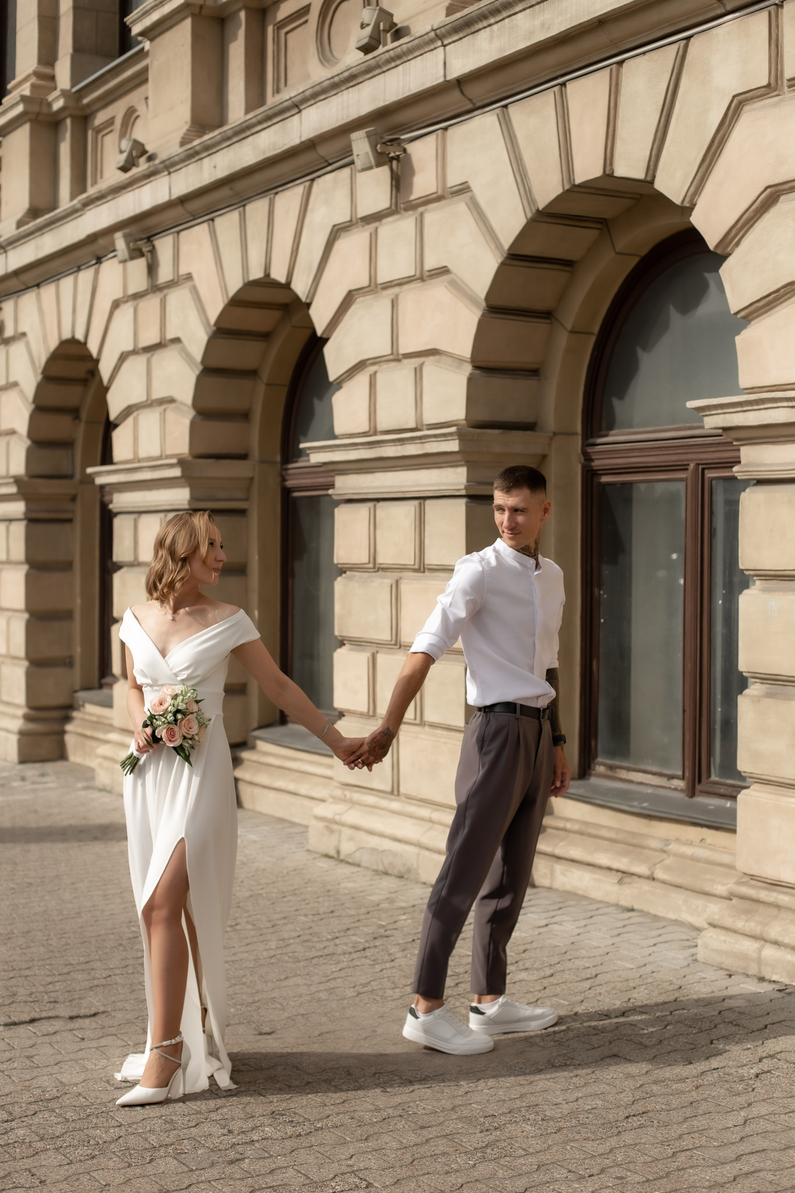 Саша и Вика. Биржевой сквер. Фотограф в Калининграде Решетникова Алина