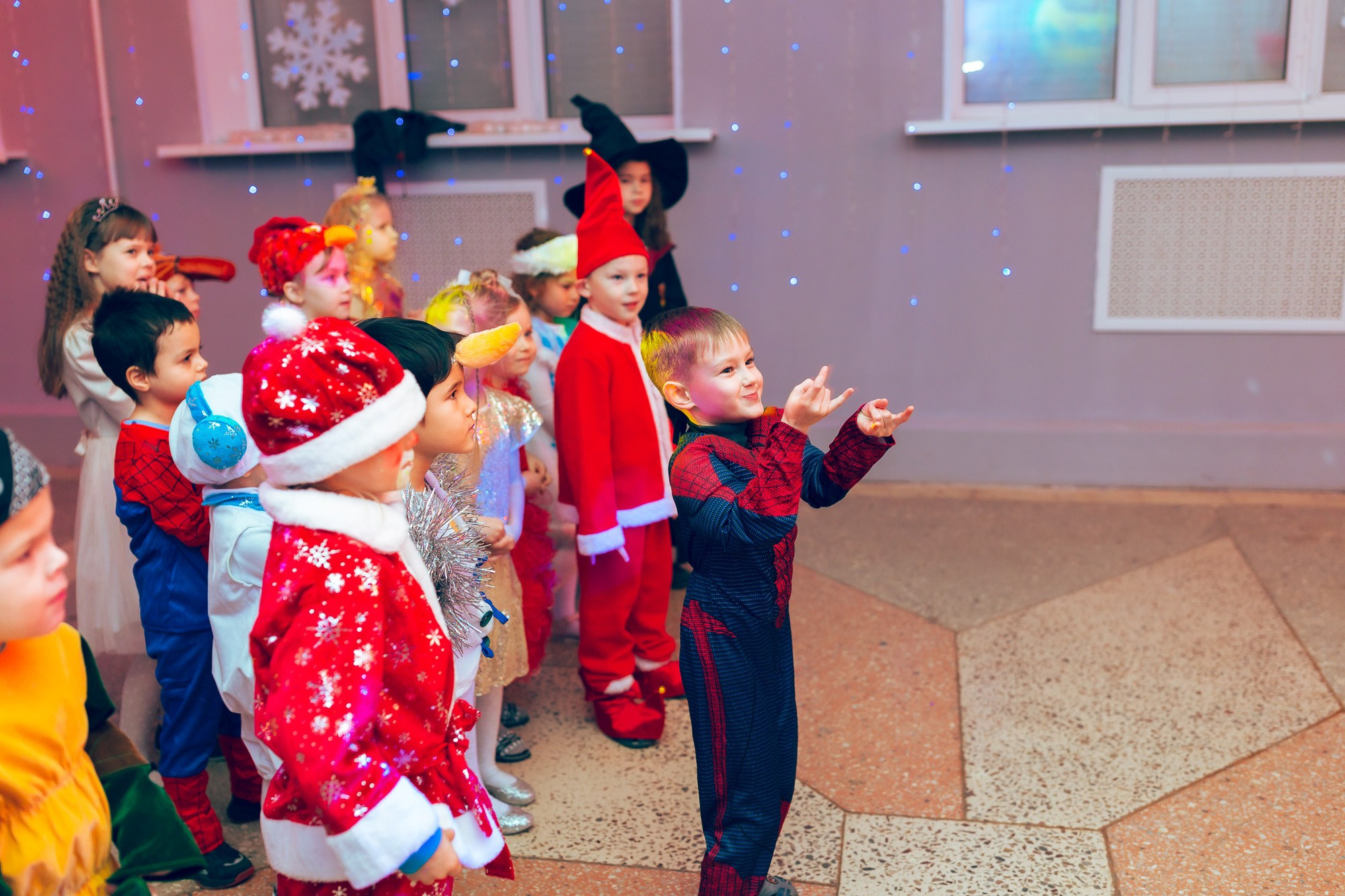 Новогодний детский утренник. Андрей Кровлин — фотограф в Славянке