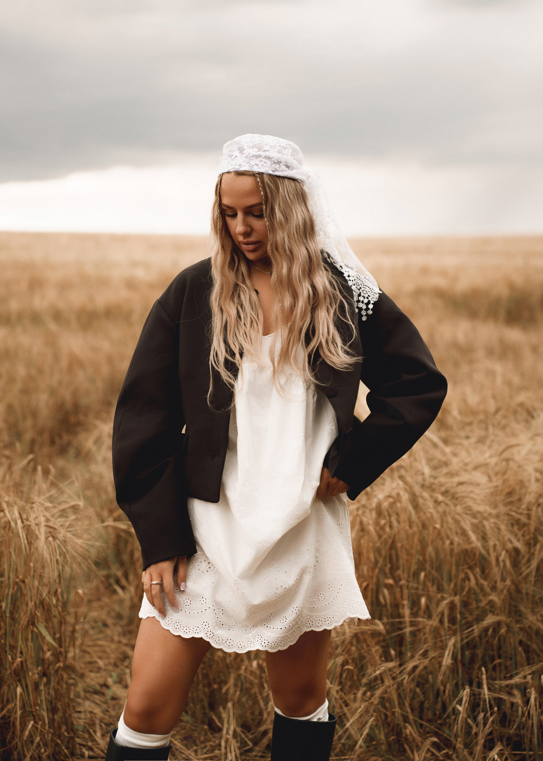 ПОЛЕ. Женский портрет