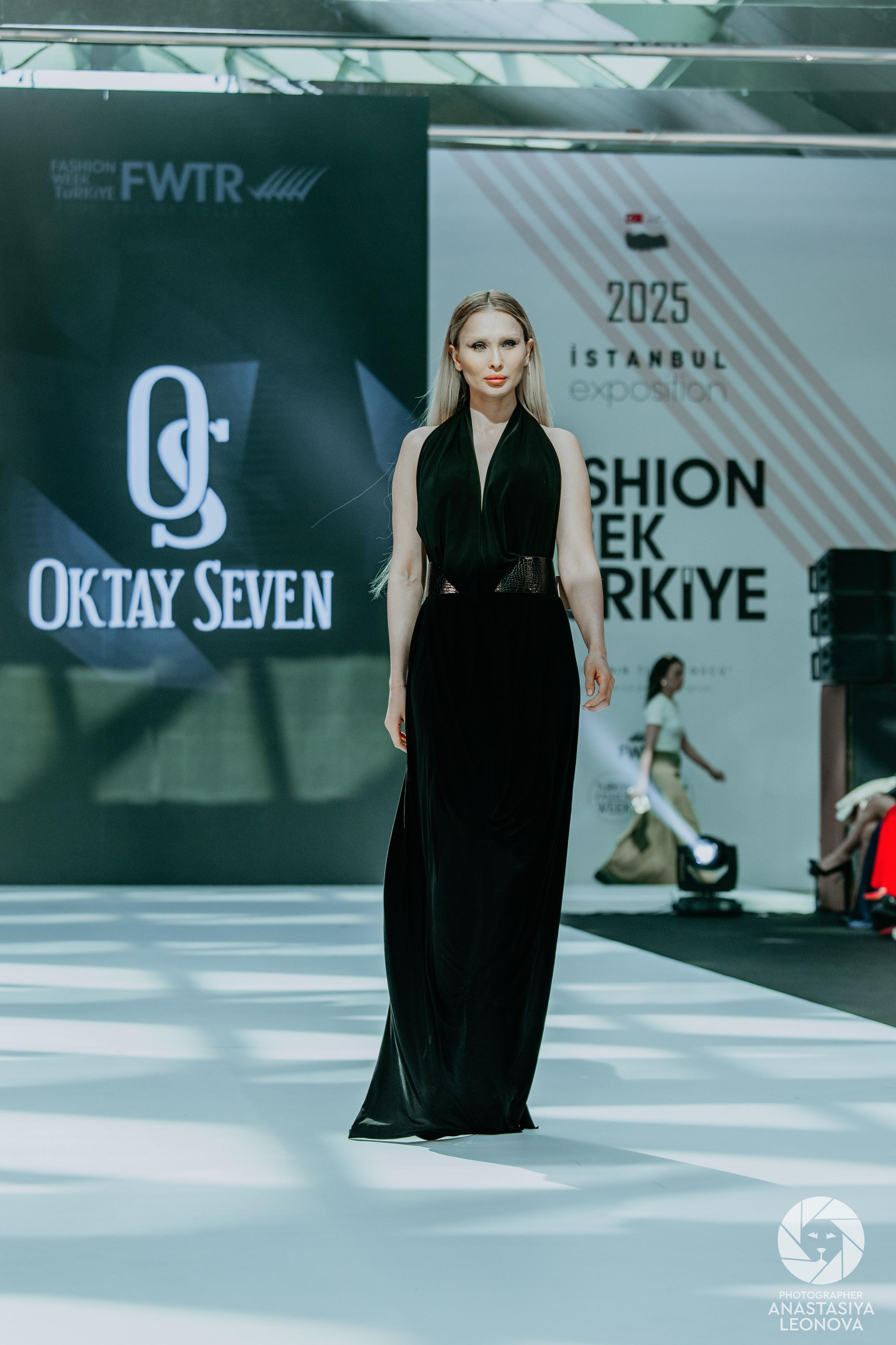 Fashion Week Türkiye [spring, 2025]. Anastasia Leonowa