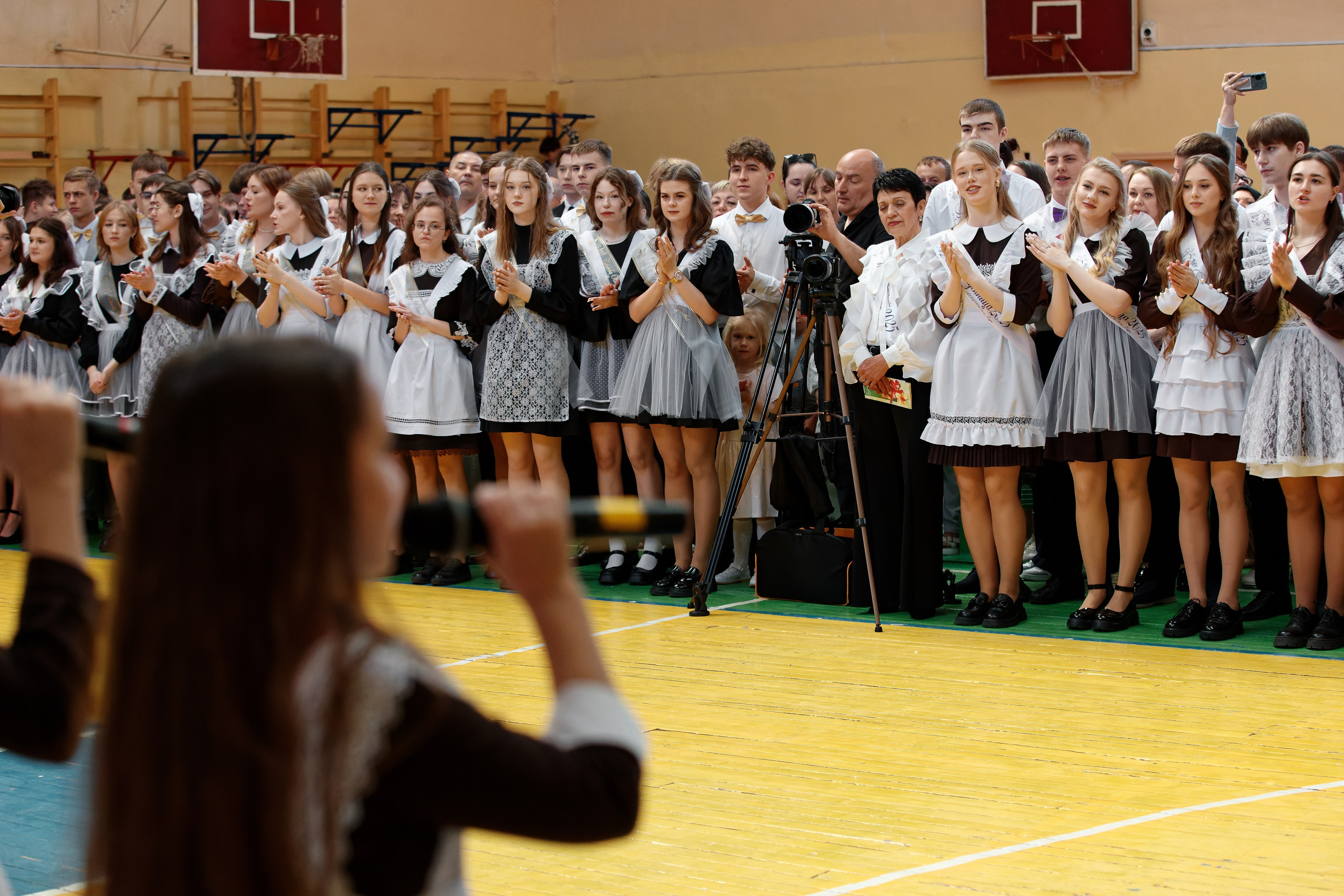 Последний звонок Школа № 42. Семейный фотограф — Макс Белогрудов