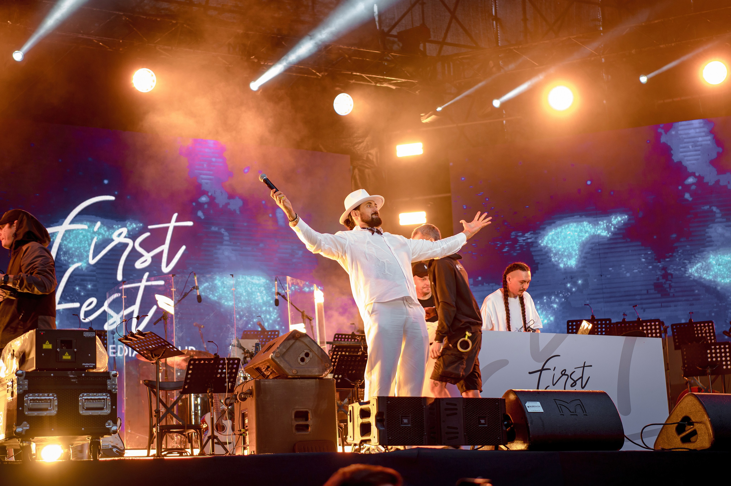 Концерты. Фестивали. Елена Северина фотограф, Алматы: репортаж (спорт, концерты, конференции), предметная и фуд-съёмка, портреты, каталоги, фэшн, ретушь