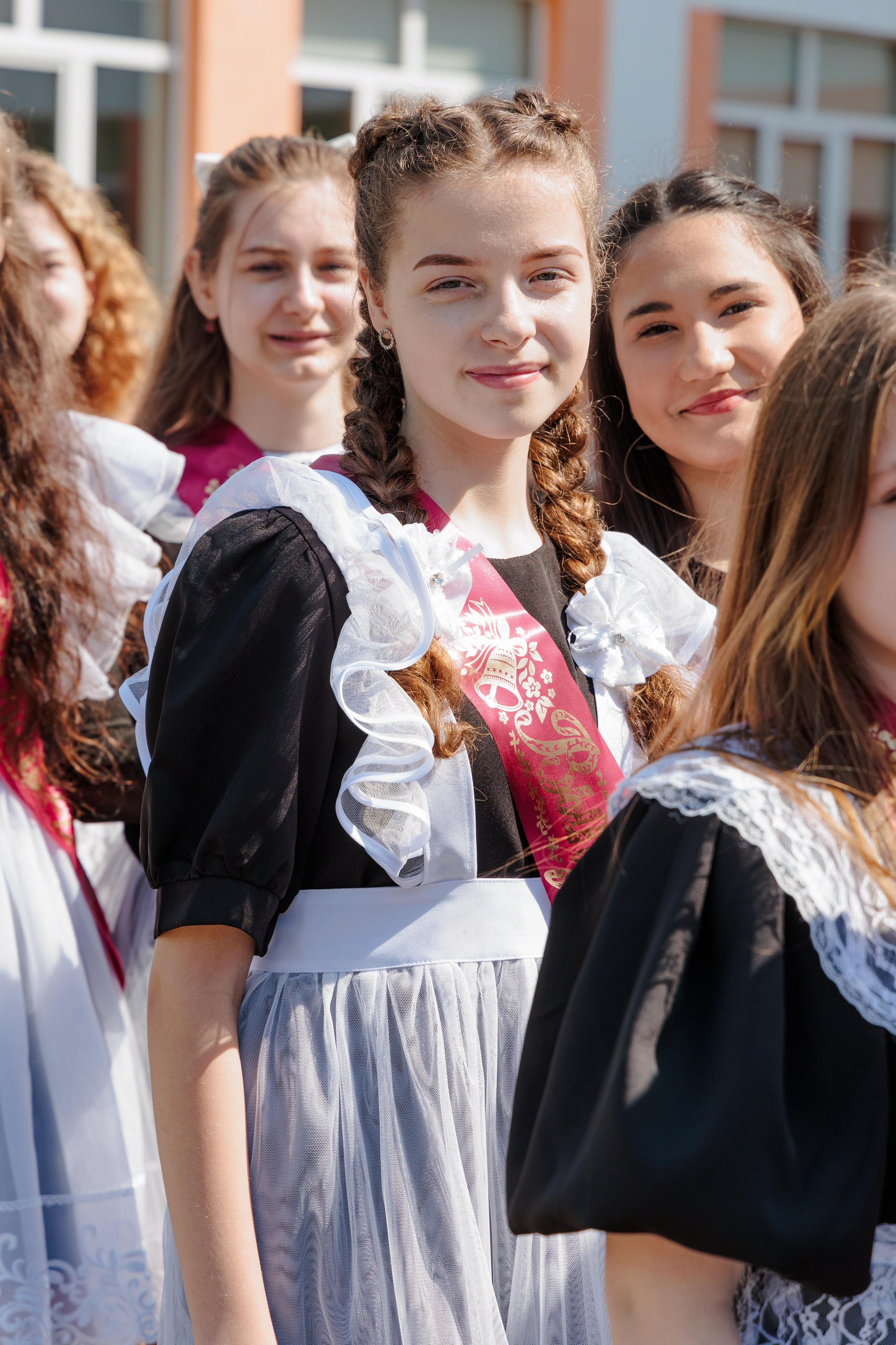 Последний звонок 2025 — фото 9 класса, школьный альбом, выпускной. Фотограф Нижний Новгород Мария Китаева