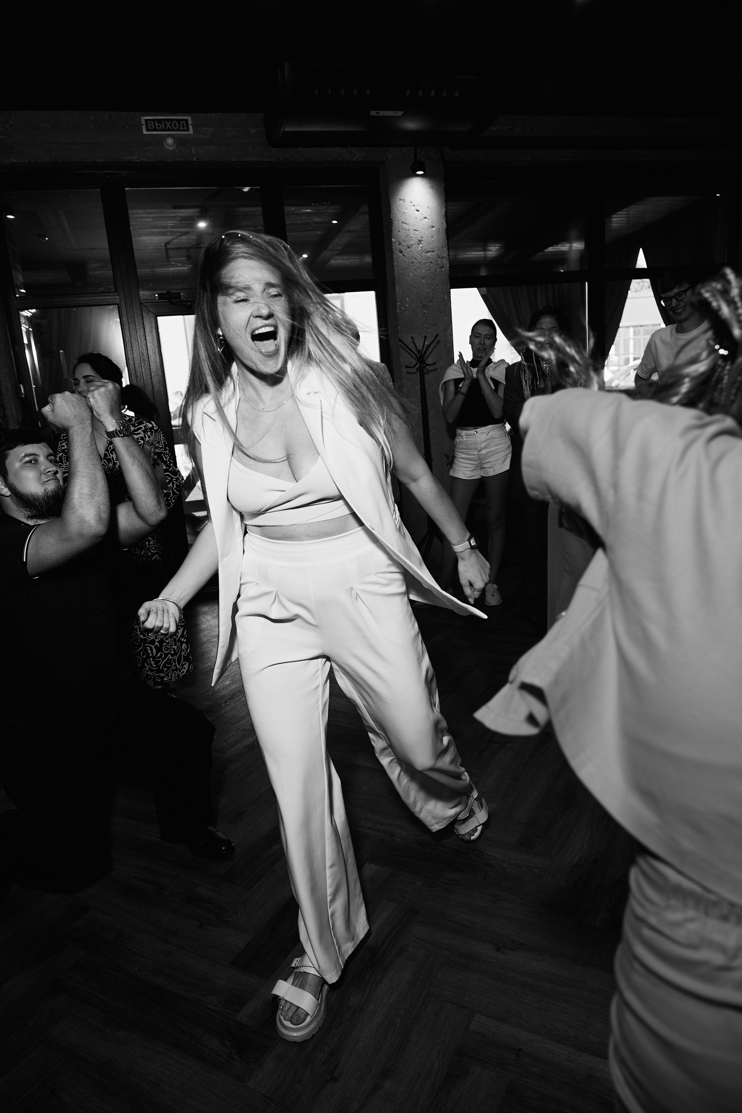 HOLIDAY IN AVRORA ROOM 10.08. Свадебный репортажный фотограф краснодар максим дремов дрёмов фотосессия студия цена