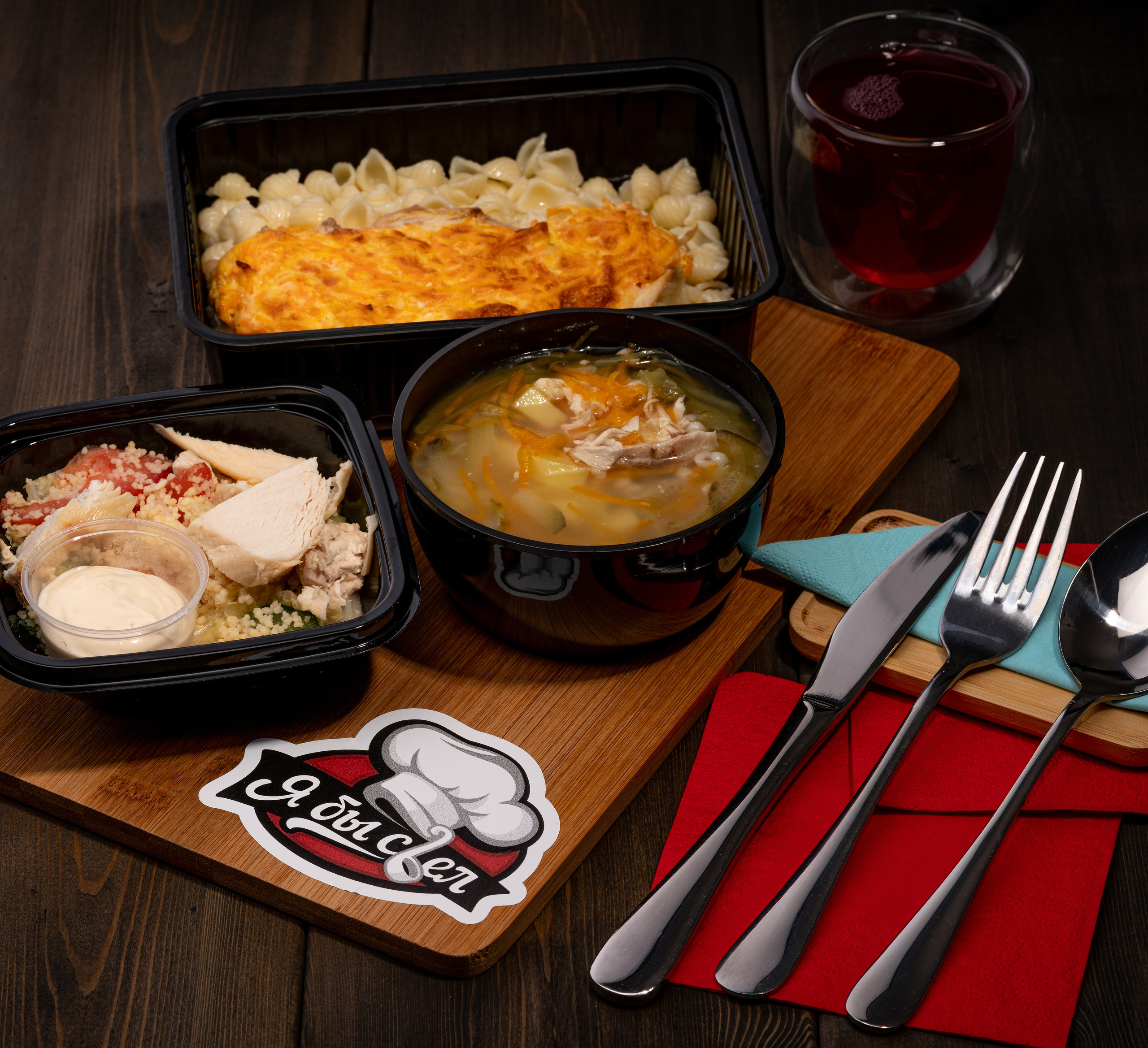 Фуд съемка. Еда в контейнерах. Еда на доставку.