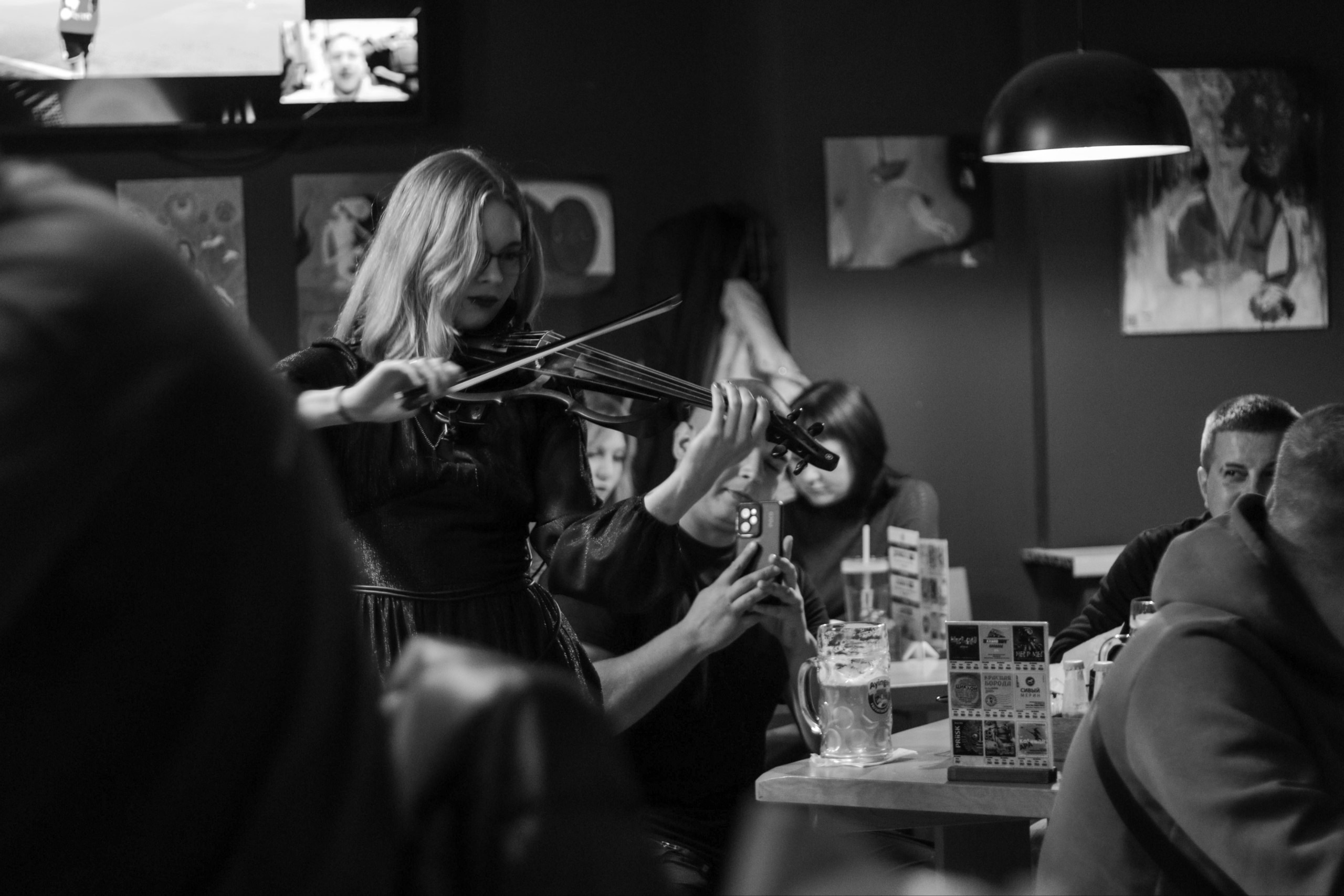 РЕПОРТАЖ В БАРАХ/КЛУБАХ. K0T0F3Y