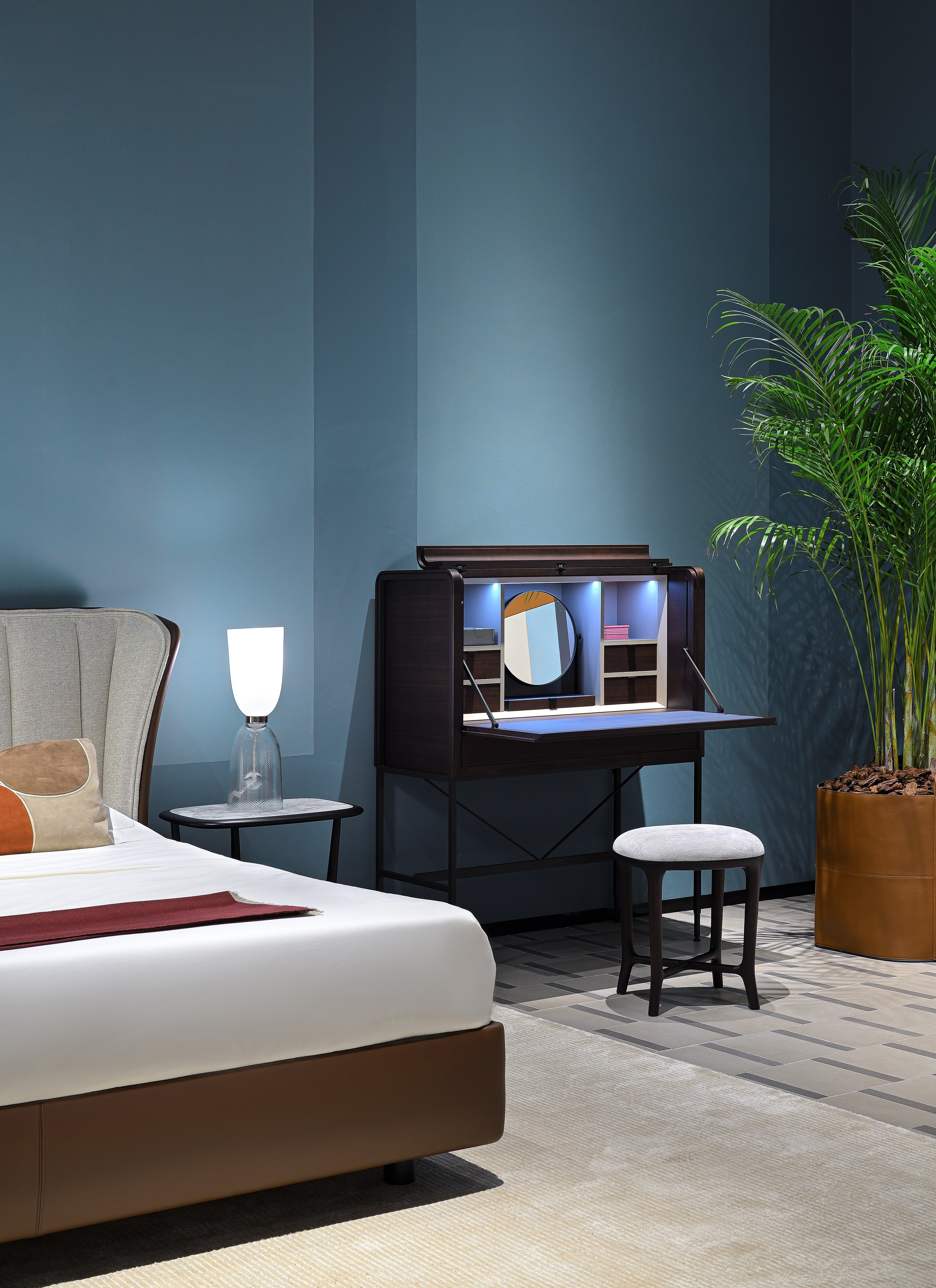 Poltrona Frau, MOE. Interior photographer in Dubai, Vitalii Grishkov