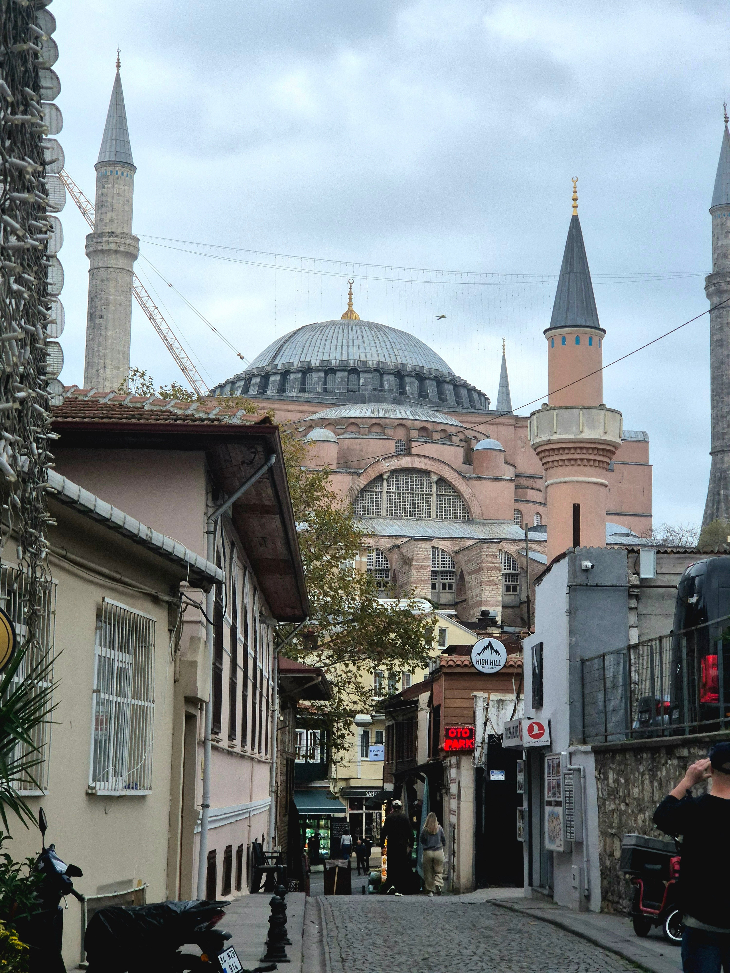 Стамбул за отпуск и несколько поездок изучили весь. Цель была погулять самим, показать город маме. Начали с главного - с района Султанахмет