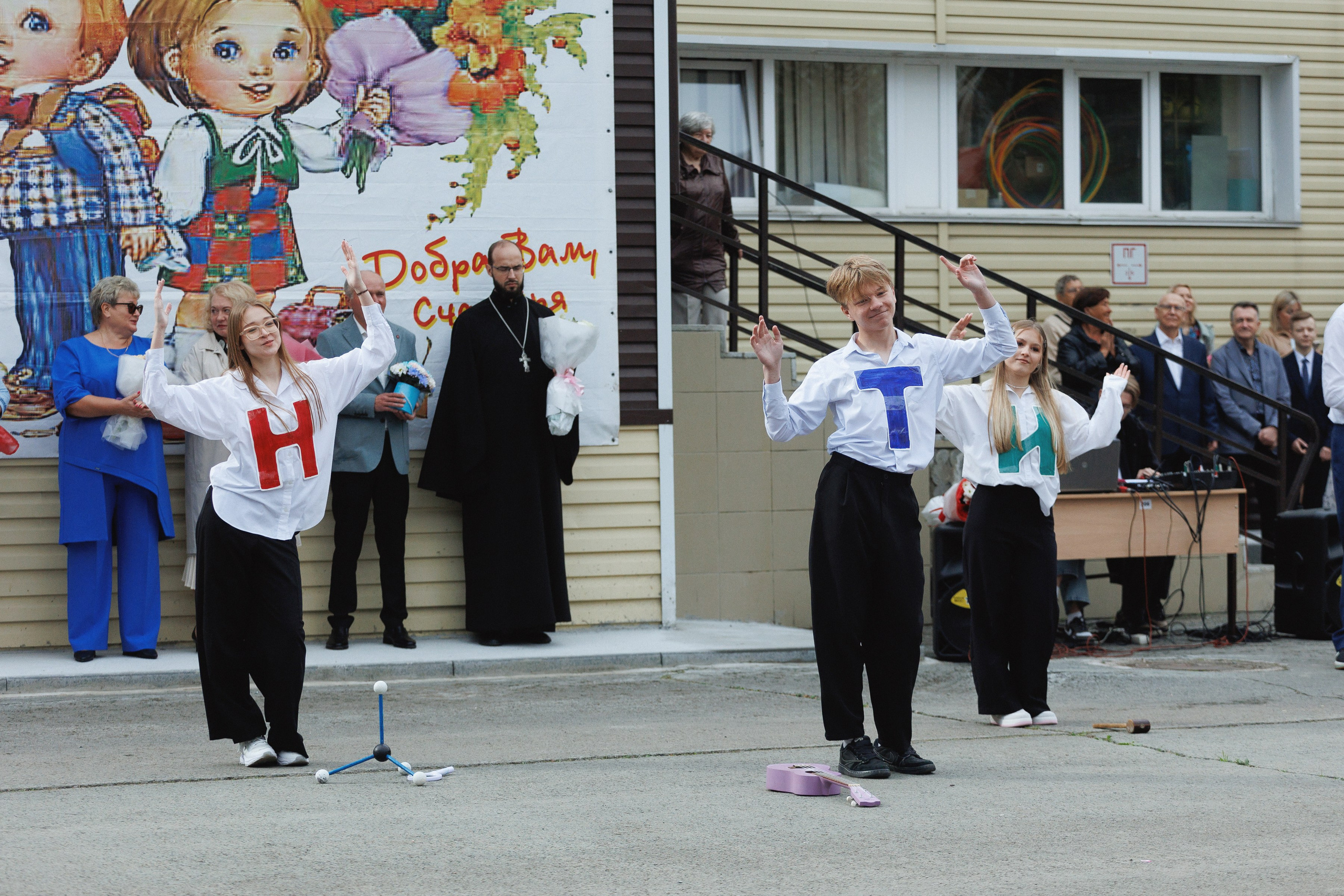 1 сентября лицей № 28. Фотомастерская Воробьевых