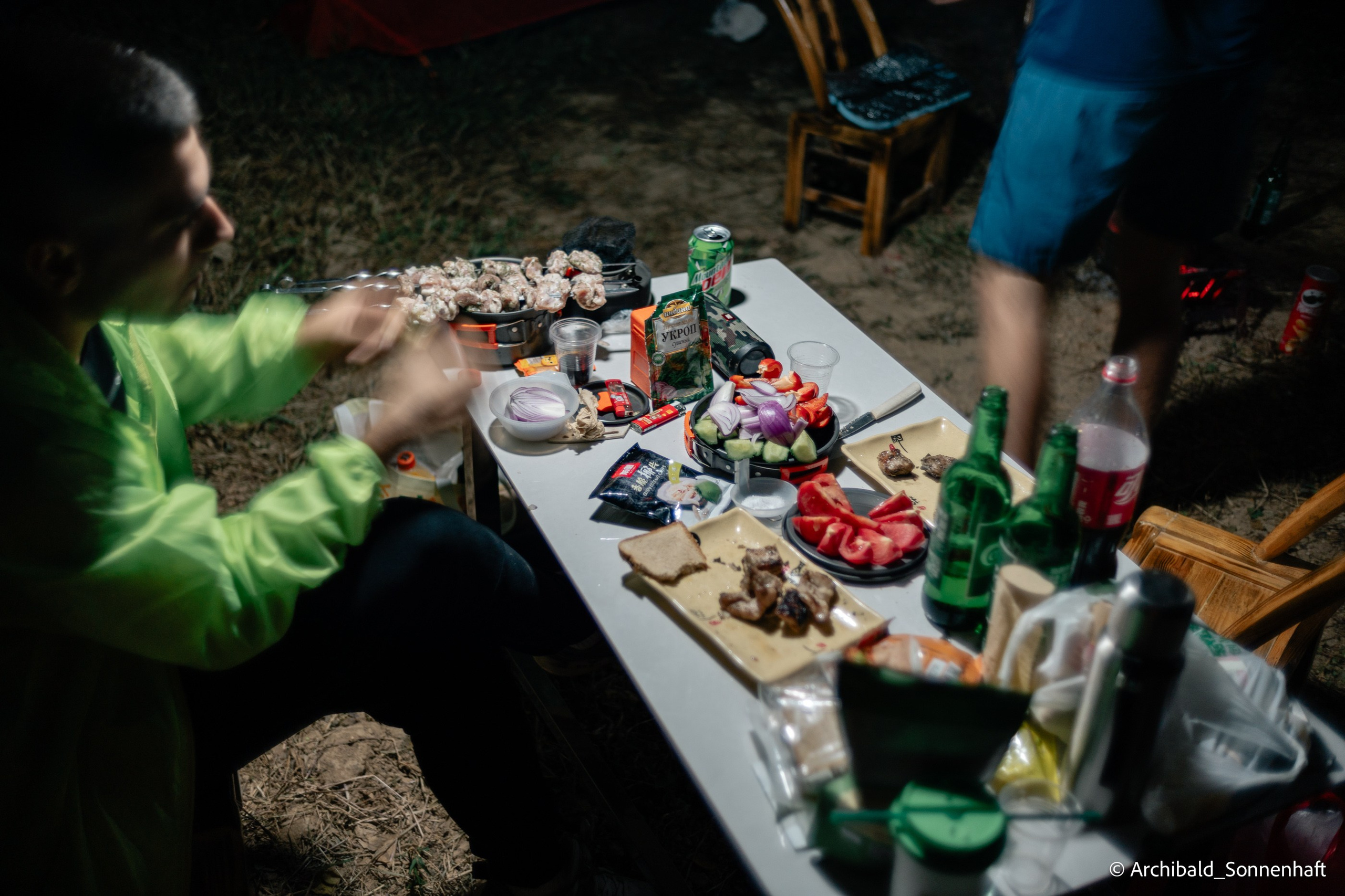 Weekend kayaking trip. Photographer in Guangzhou, China. Archibald Sonnenhaft