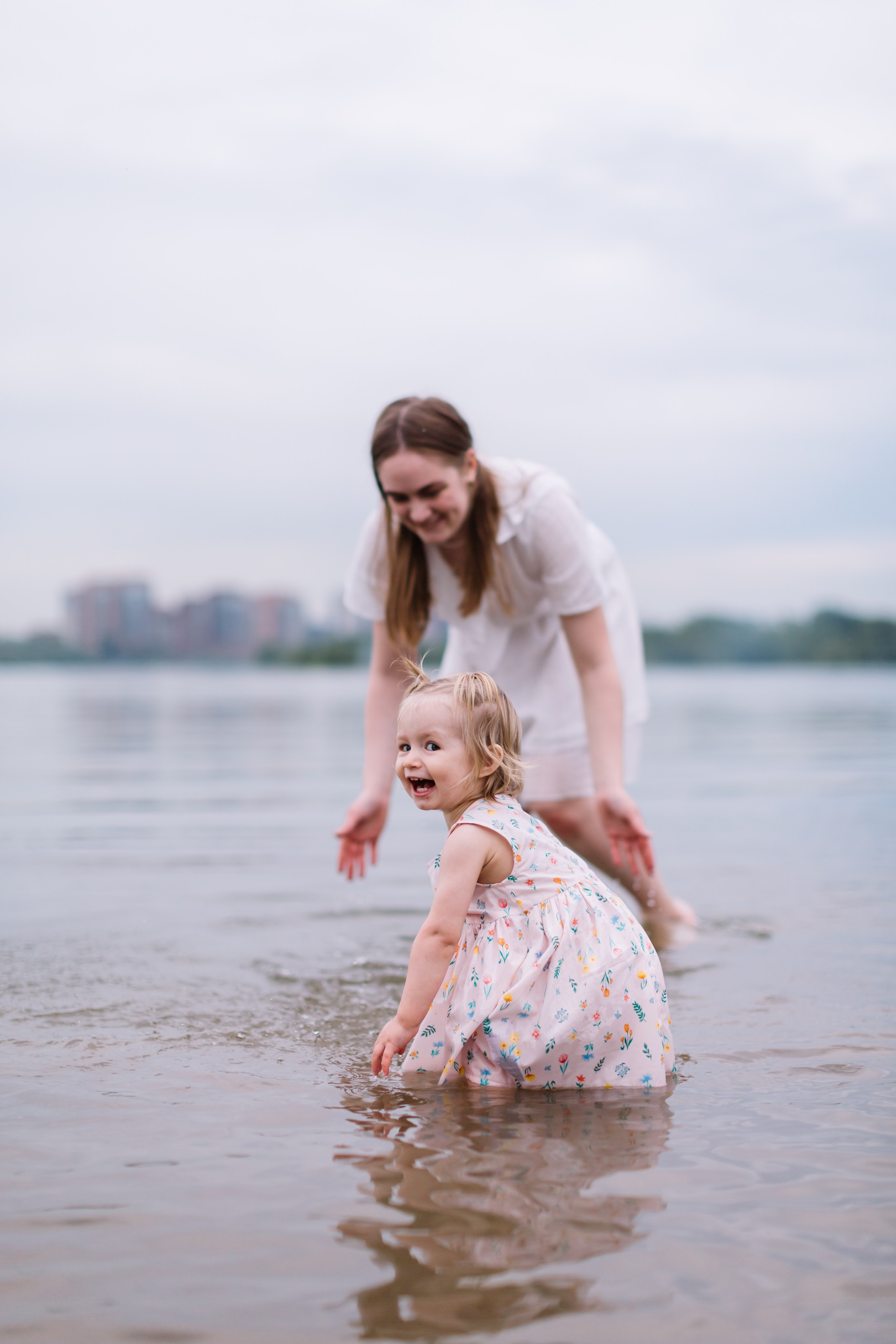 алёна малахова фотограф новосибирск семейный детский домашняя фотосессия в новосибирске день рождения репортажная съёмка фотосессия с лошадьми на конюшне деревня алтай  на природе фотосессия в детском саду мама и сын предложение руки и сердца идея  помолвка фотосессия берег закат детский день рождения годик торт аниматор лофт игровая продолжение следует prodoljenie_sleduet_  корпоратив тимбилдинг первоклашка линейка  контент  бизнес портрет оперный новат франция берет весна девушка мама и дочь мать и дитя