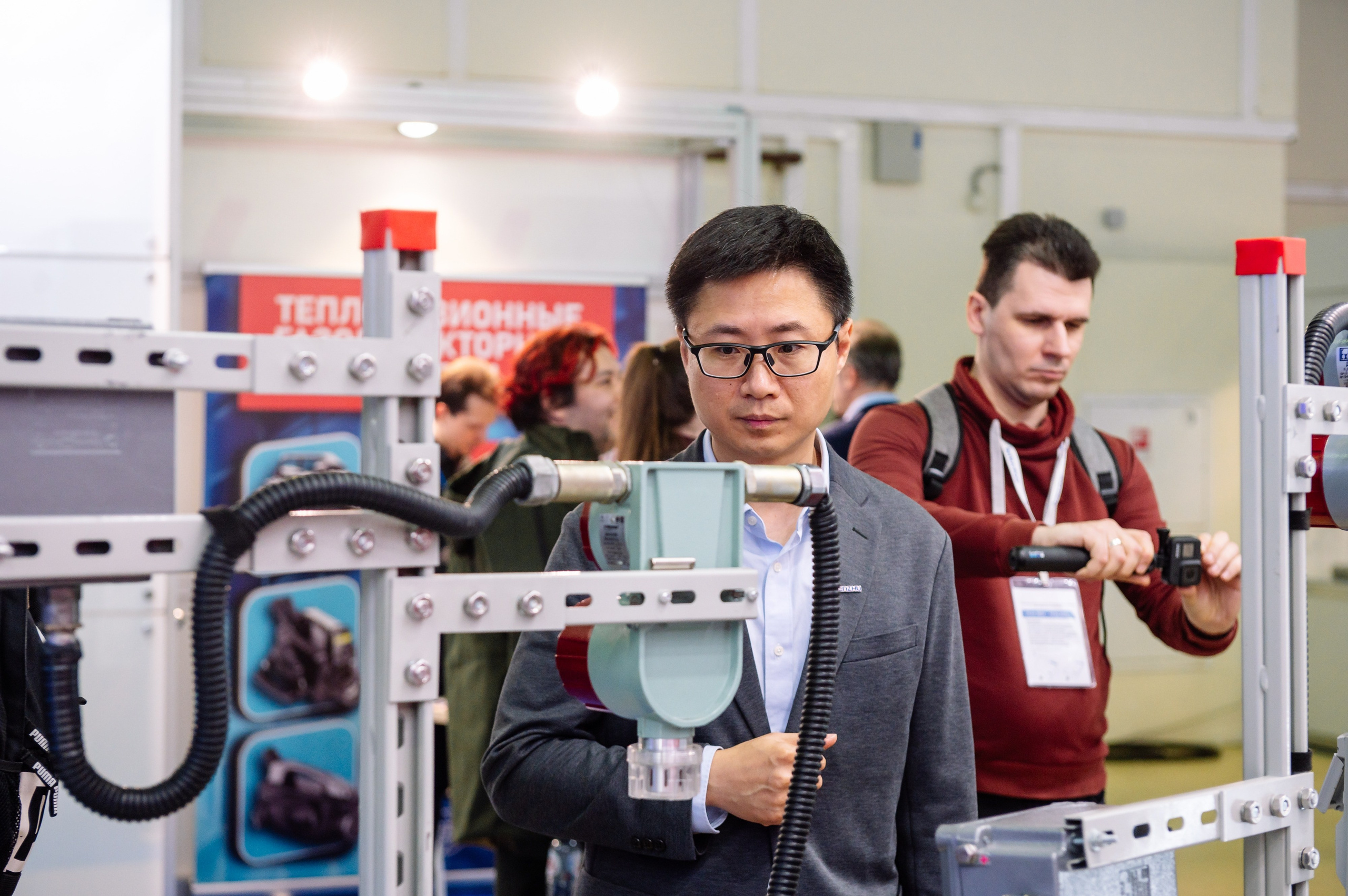 Аналитприбор на выставке Нефтегаз-24. Репортажный фотограф в Москве и по всему миру Степанова Юлия