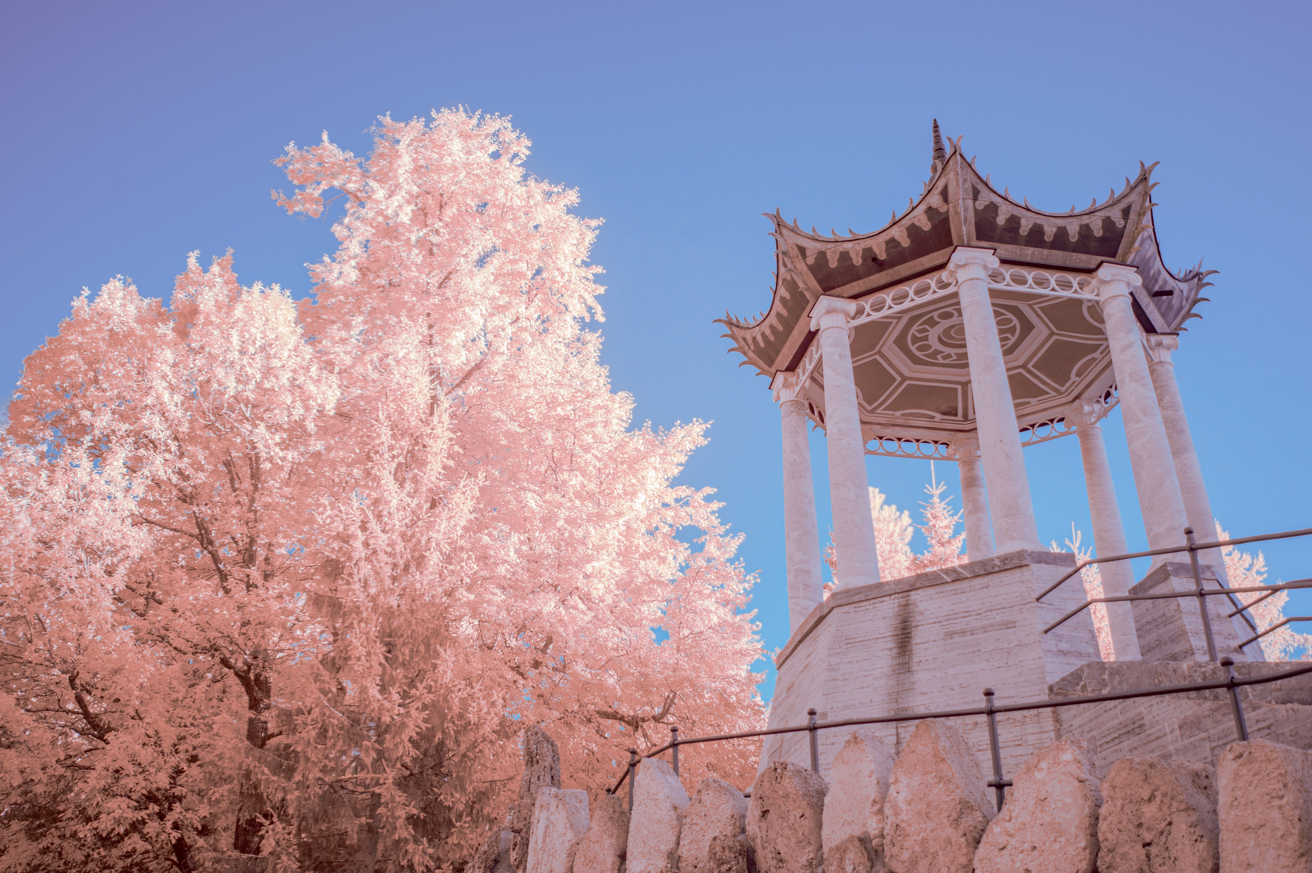 Infrared. AThumbnails