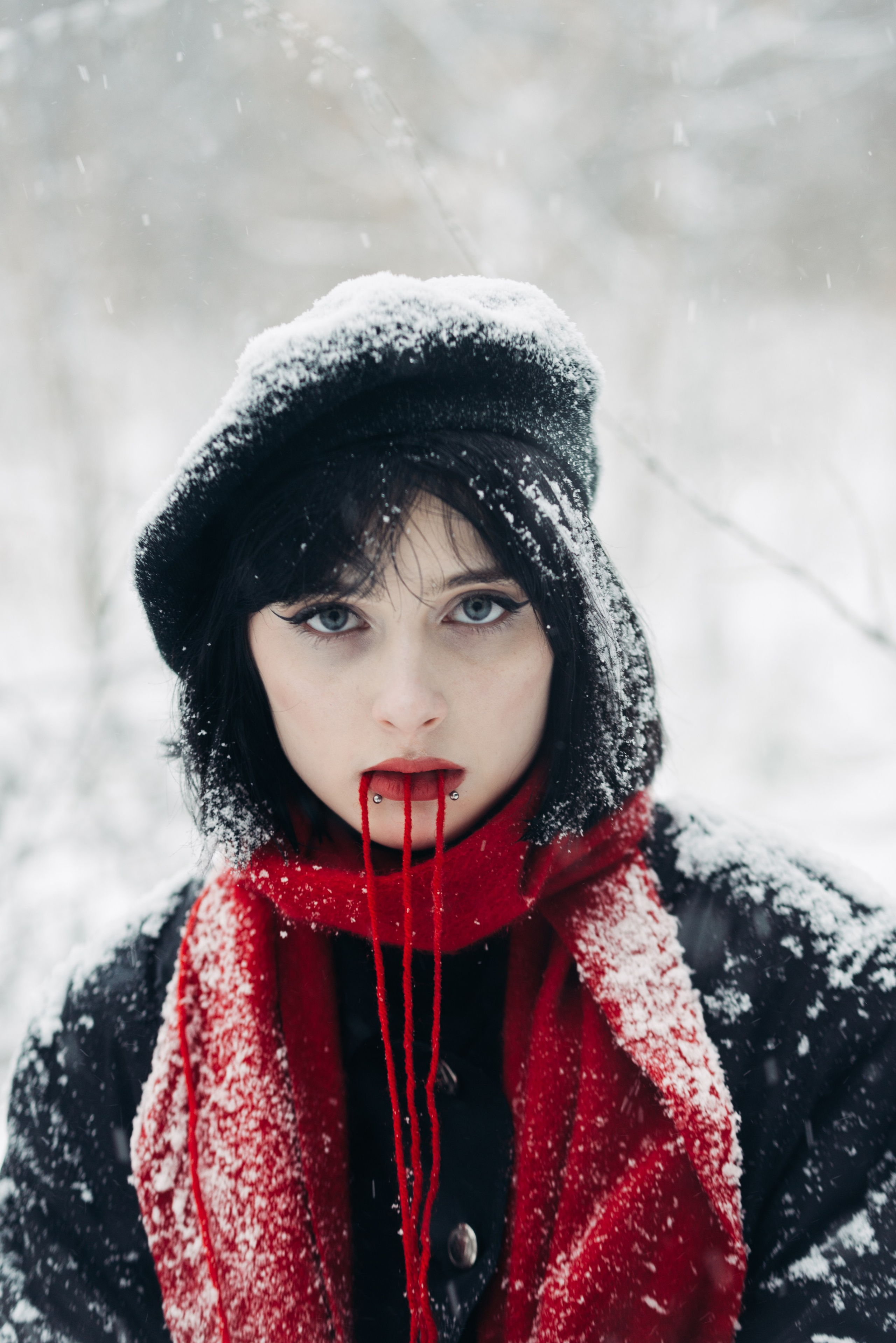 Снег и Красный. Главная