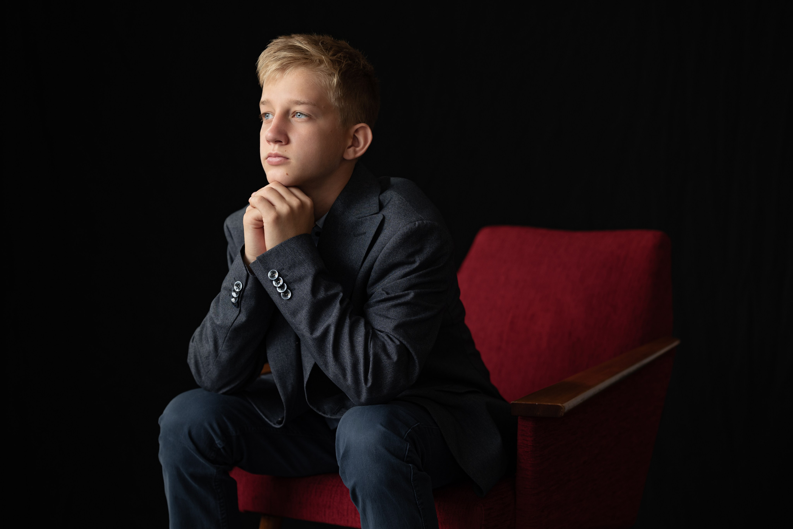 Деловой мужской портрет для соцсетей