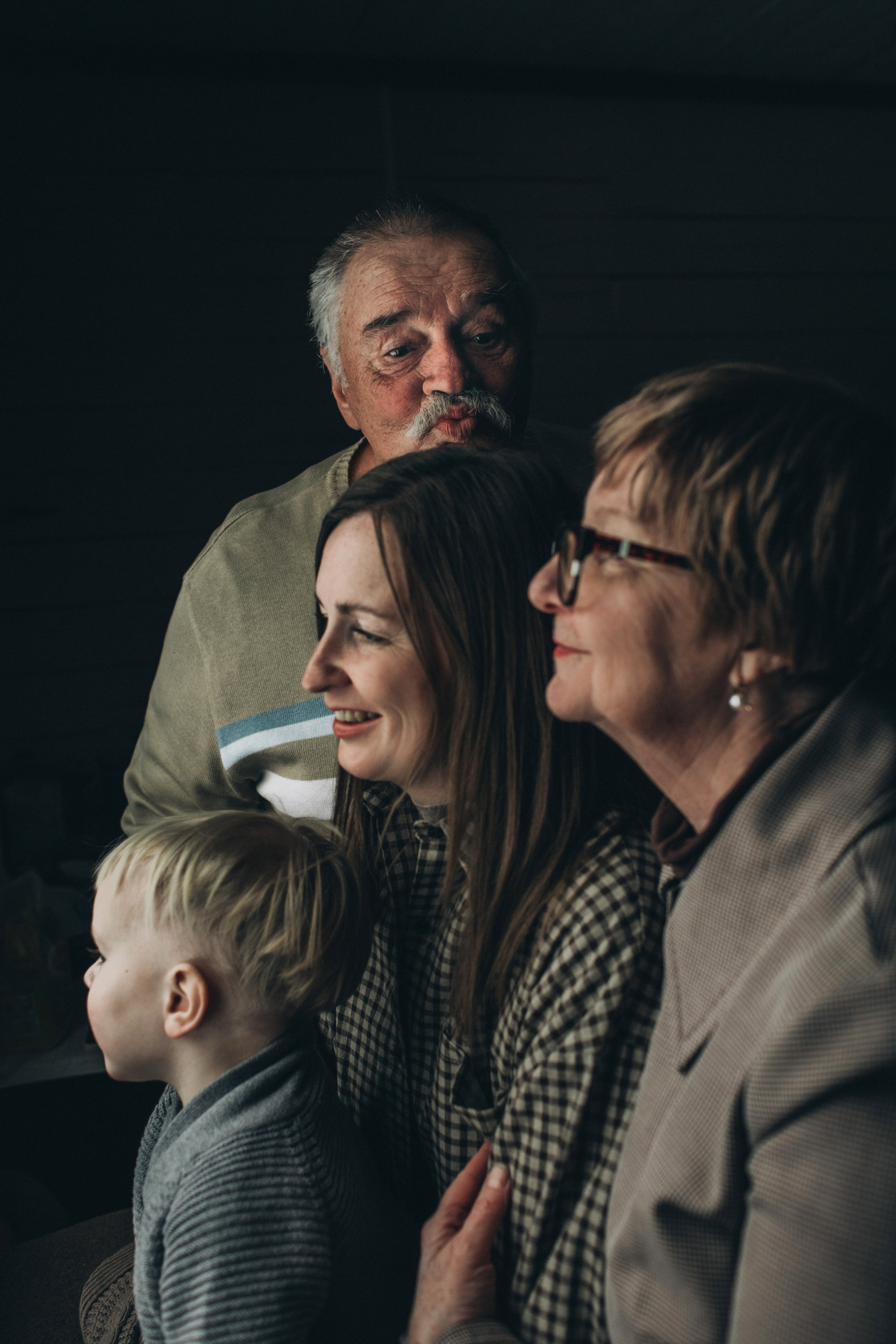 Женечка с семьей. Дачная история. Семейный фотограф Томск