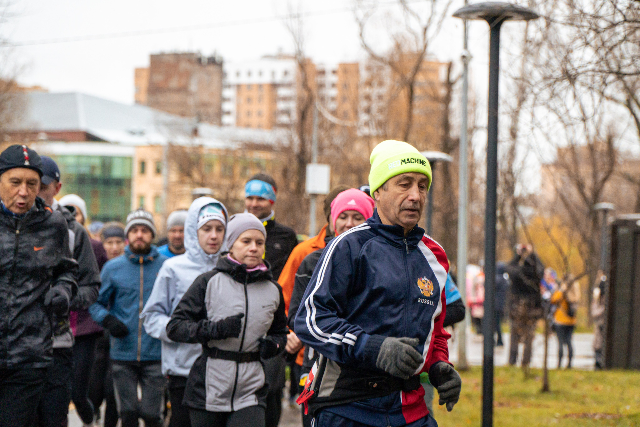 5 вёрст Реутов 16.11.2024. Роман Капилюшов. Бег. Фото. Видео. г. Люберцы